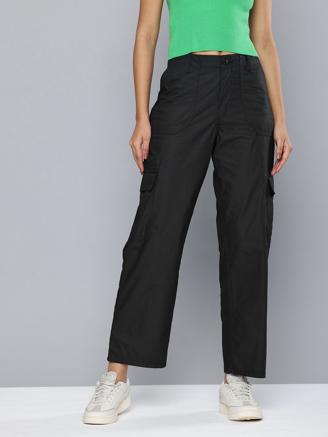 Women's Mid Rise Black Cargo Trousers - 0fed07e927520c73fea70ed08b4724fc View