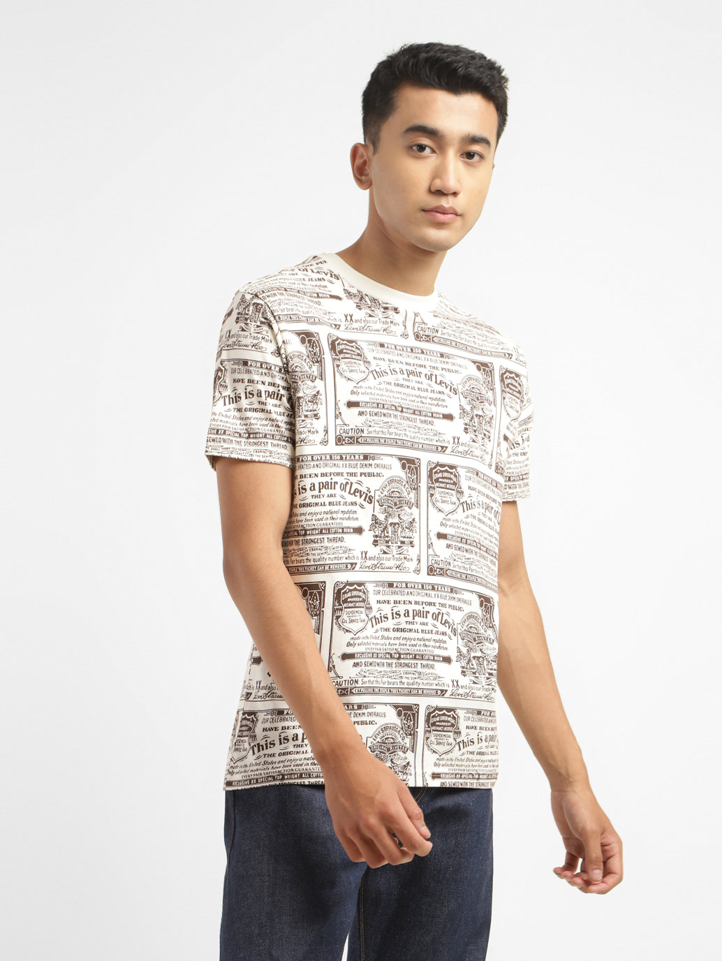 Men's Graphic Print Crew Neck T-shirt - deaec4f4-5d2e-448b-879c-68c22611ccc2 View