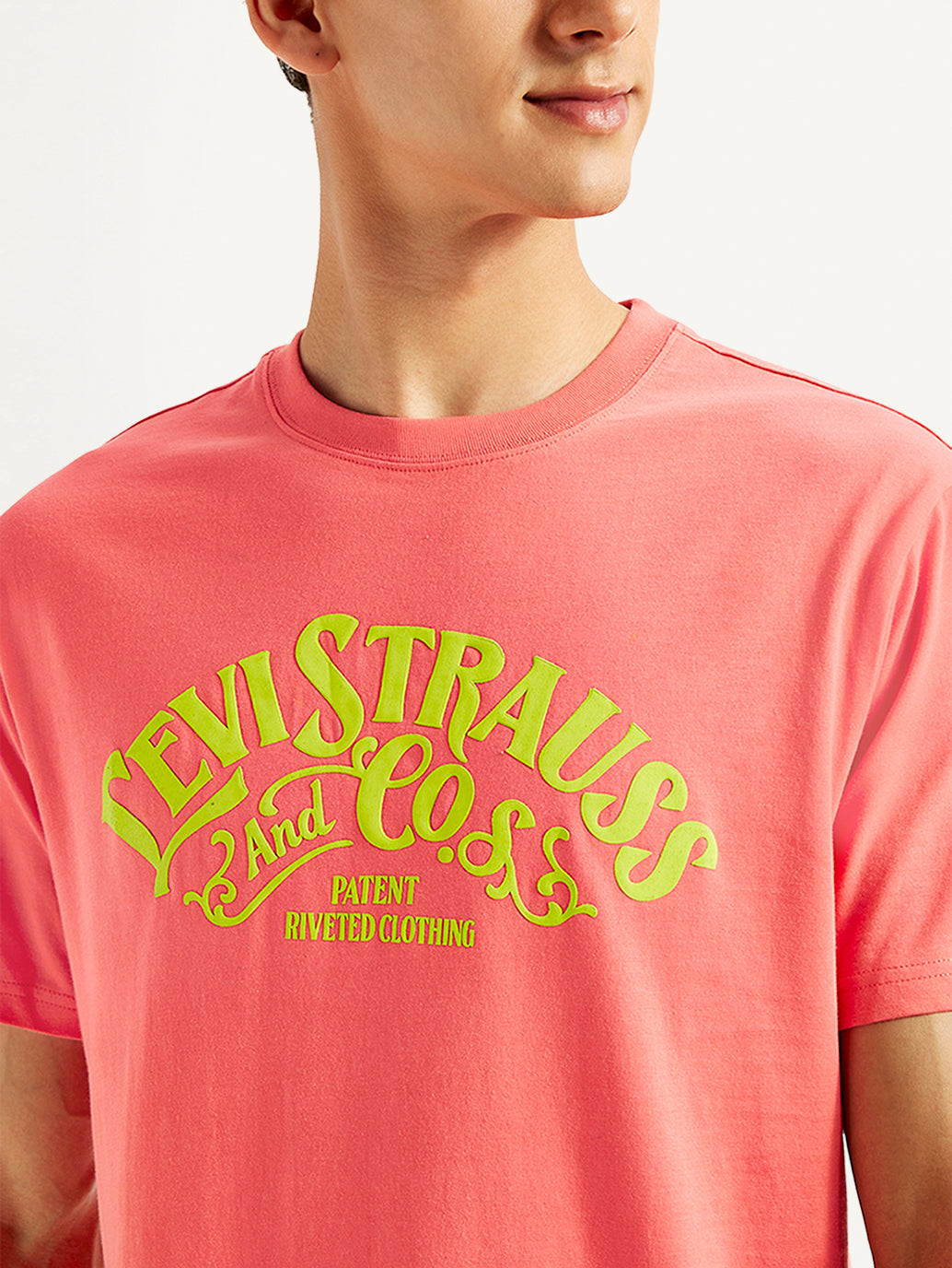 Men's Graphic Print Slim Fit T-shirt - Detail View