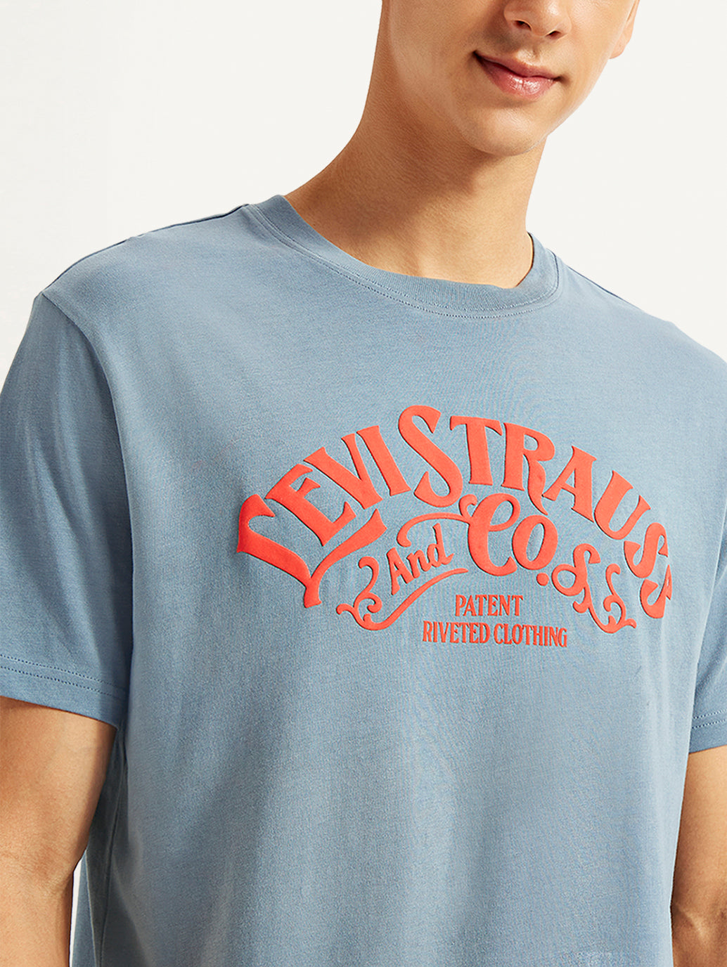 Men's Graphic Print Slim Fit T-shirt - Detail View