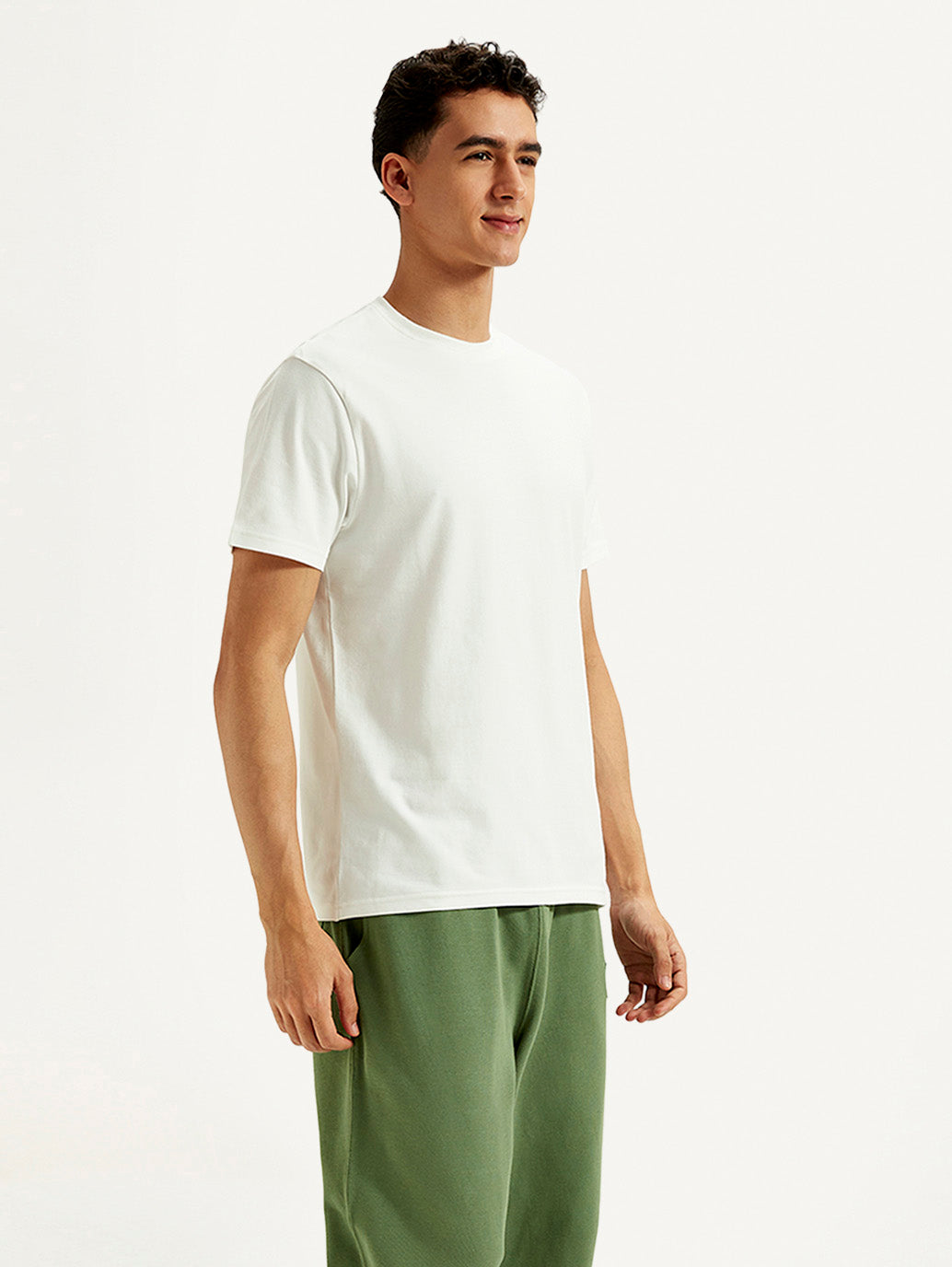 Men's Solid Slim Fit T-shirt - Side View
