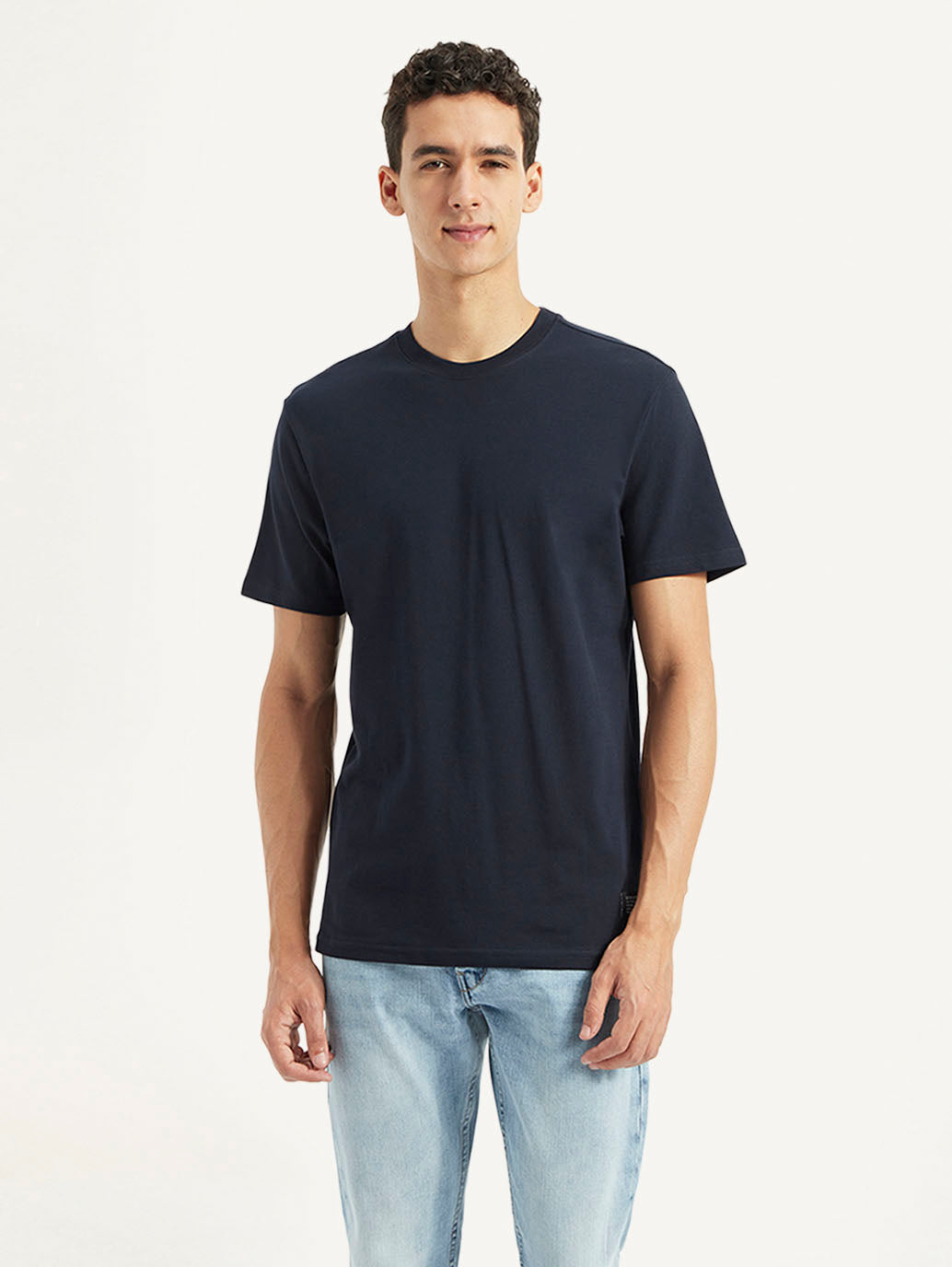 Men's Solid Slim Fit T-shirt - e124ee05-3eb7-4f61-bc0a-9e649e26dfc4 View