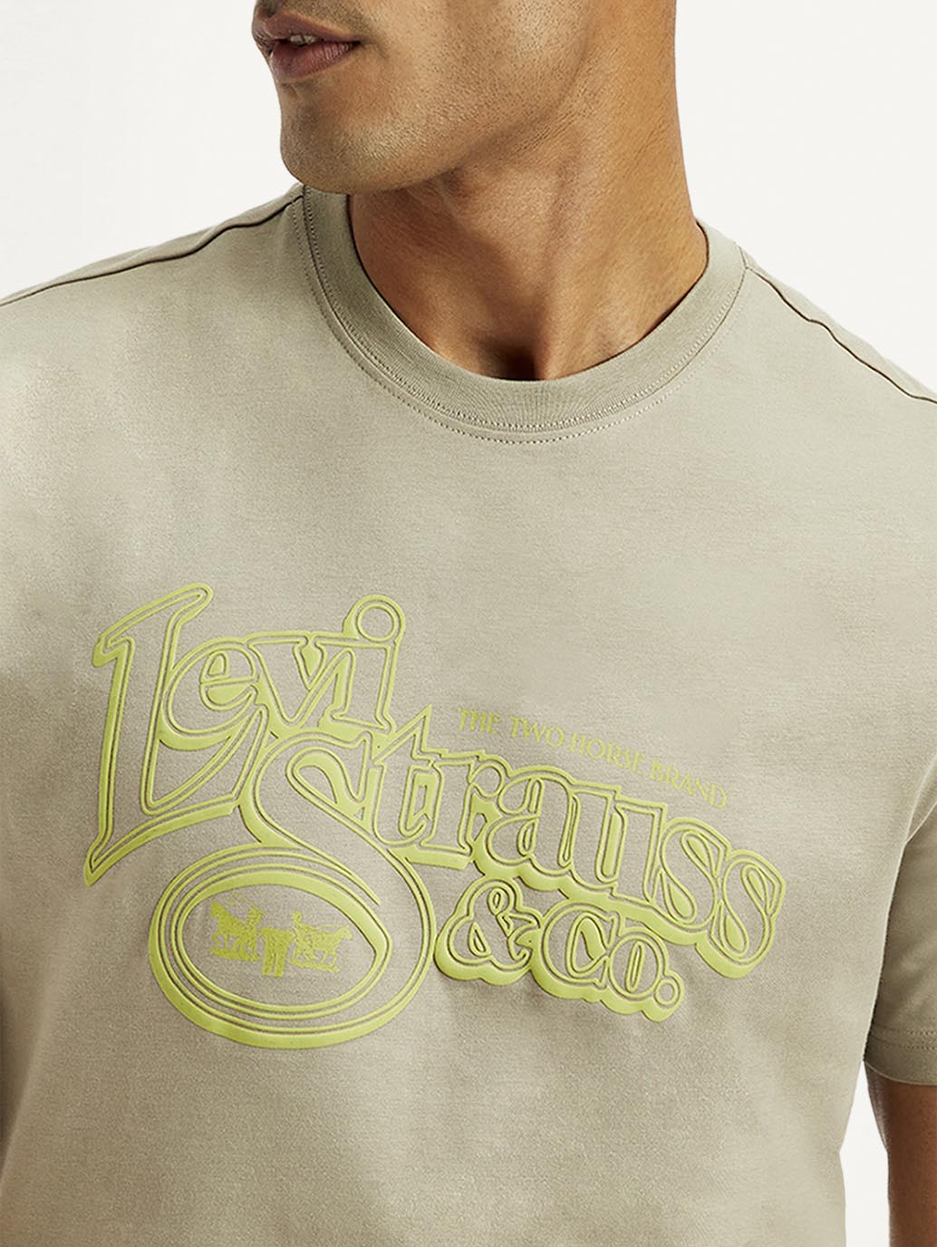 Men's Graphic Slim Fit T-Shirt - Detail View