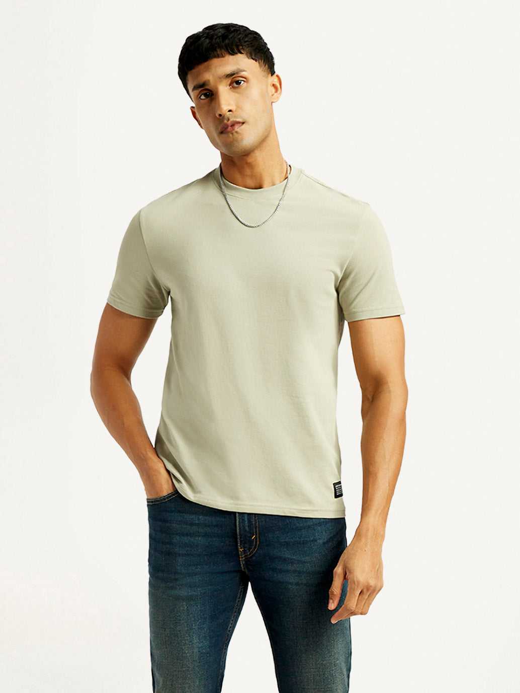 Men's Solid Slim Fit T-shirt - Styleshot View