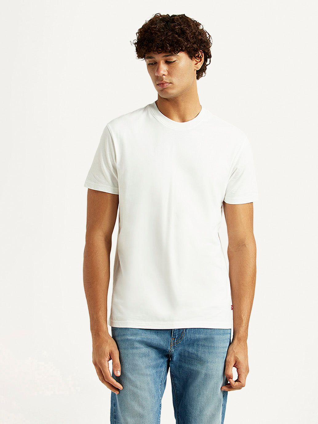 Men's Solid White Slim Fit T-shirt - Front View