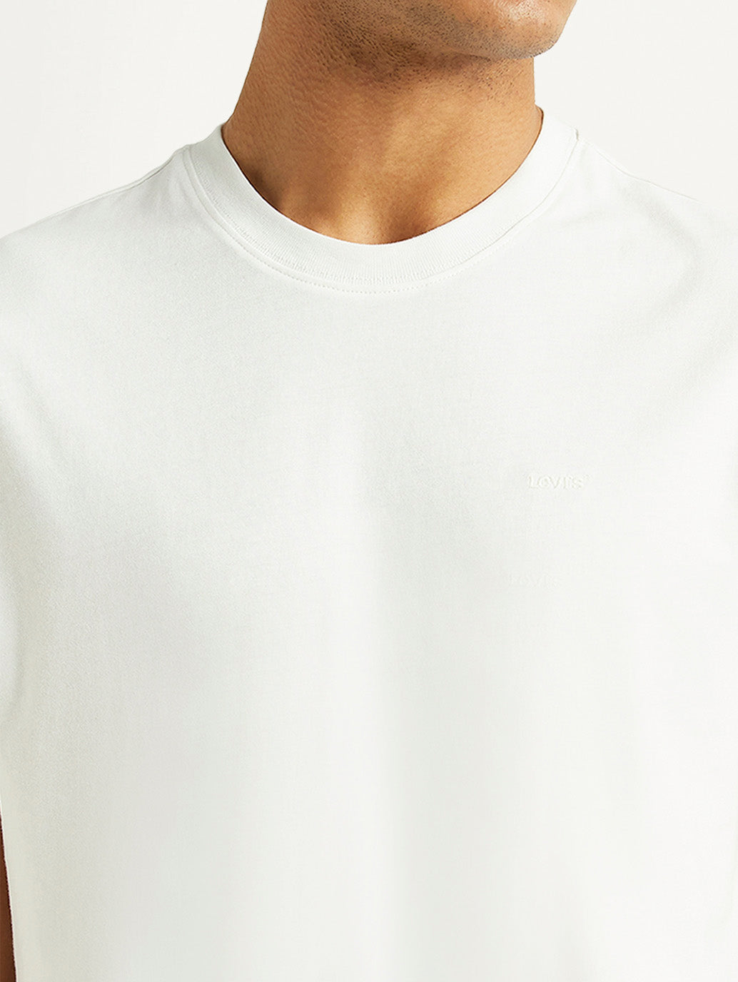 Men's Solid White Slim Fit T-shirt - Detail View