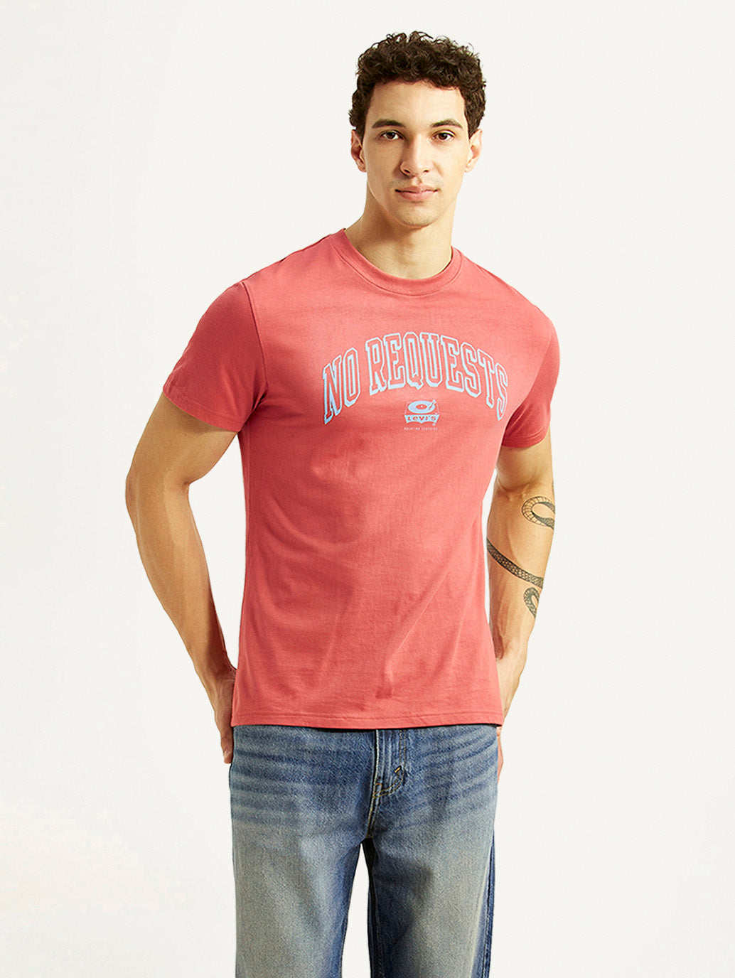 Men's Graphic Print Red Slim Fit T-shirt - Styleshot View