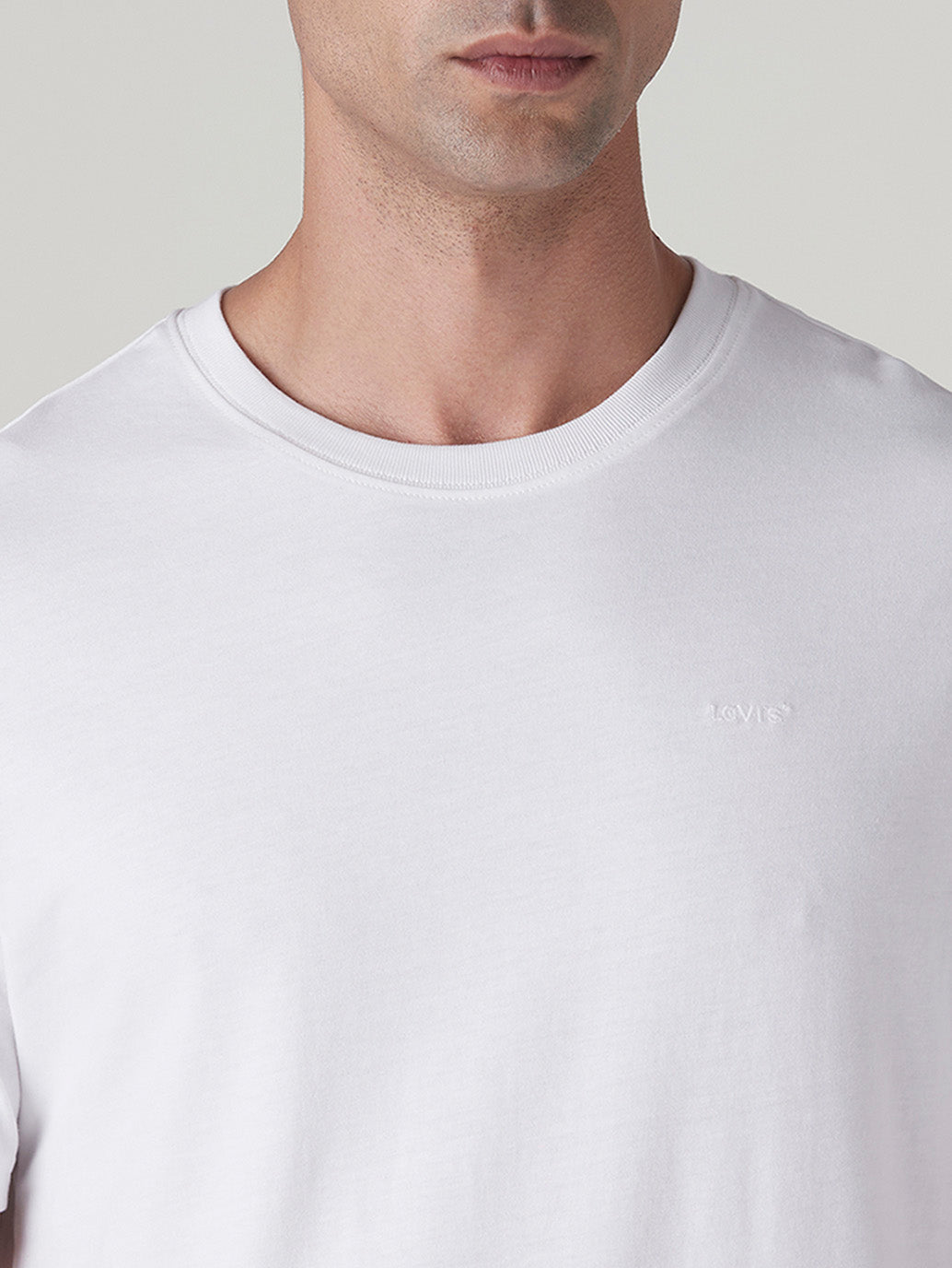 Men's Solid Slim Fit Jersey T-Shirt - Detail View
