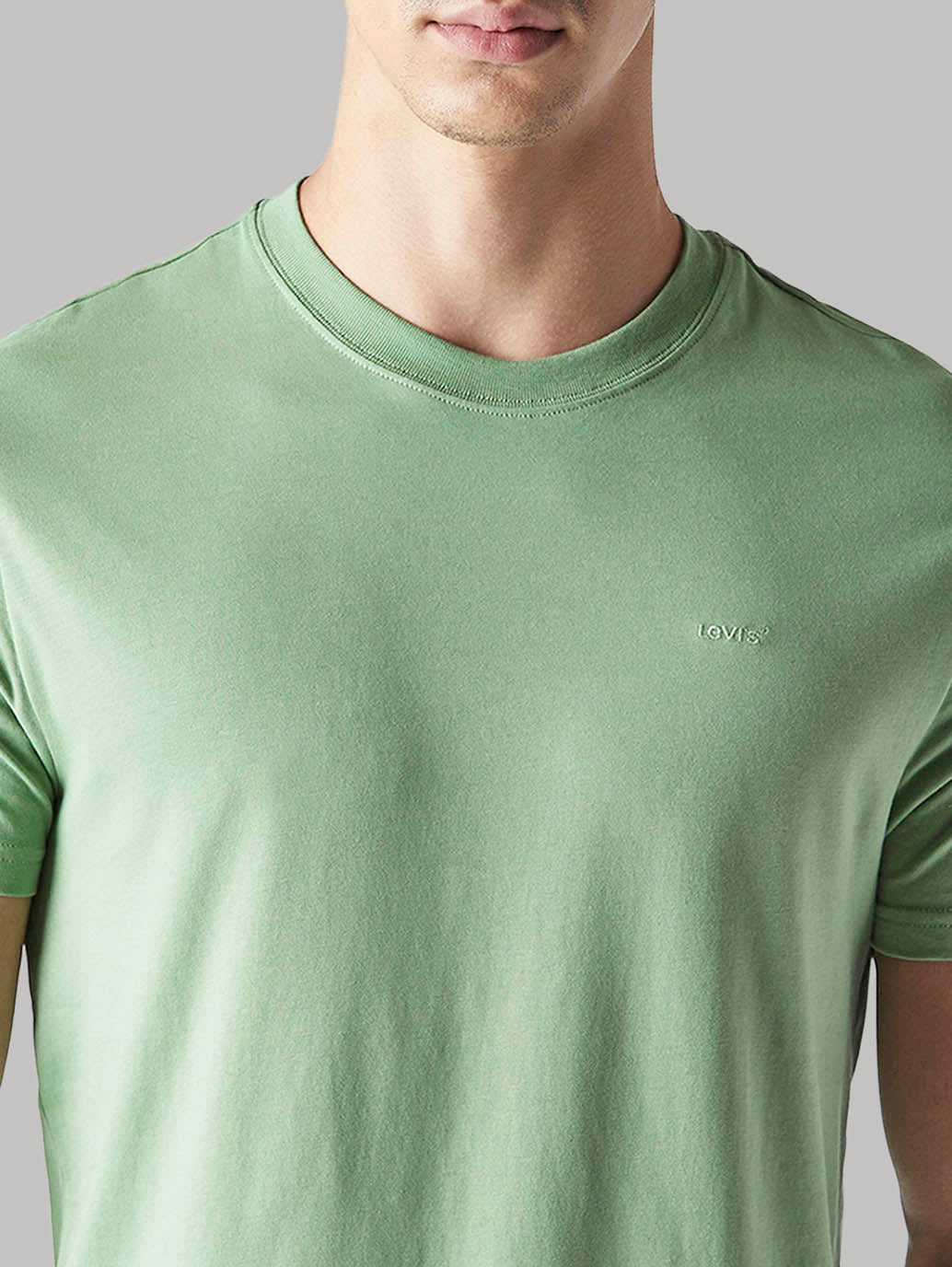 Men's Solid Slim Fit Jersey T-Shirt - Detail View