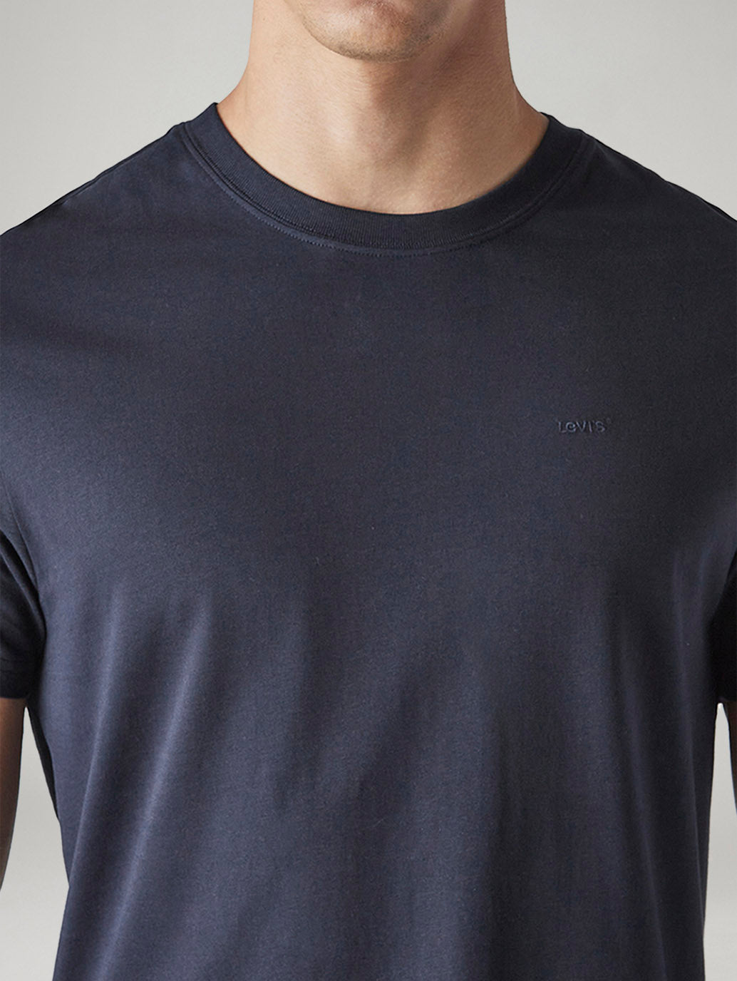 Men's Solid Slim Fit Jersey T-Shirt - Detail View