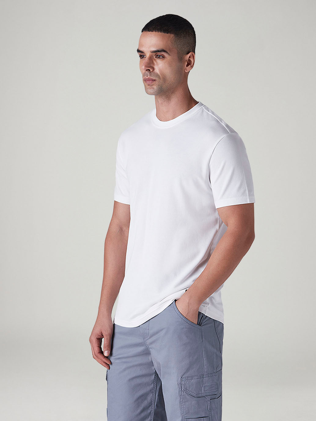 Men's Solid Slim Fit Pique T-Shirt - 20 View