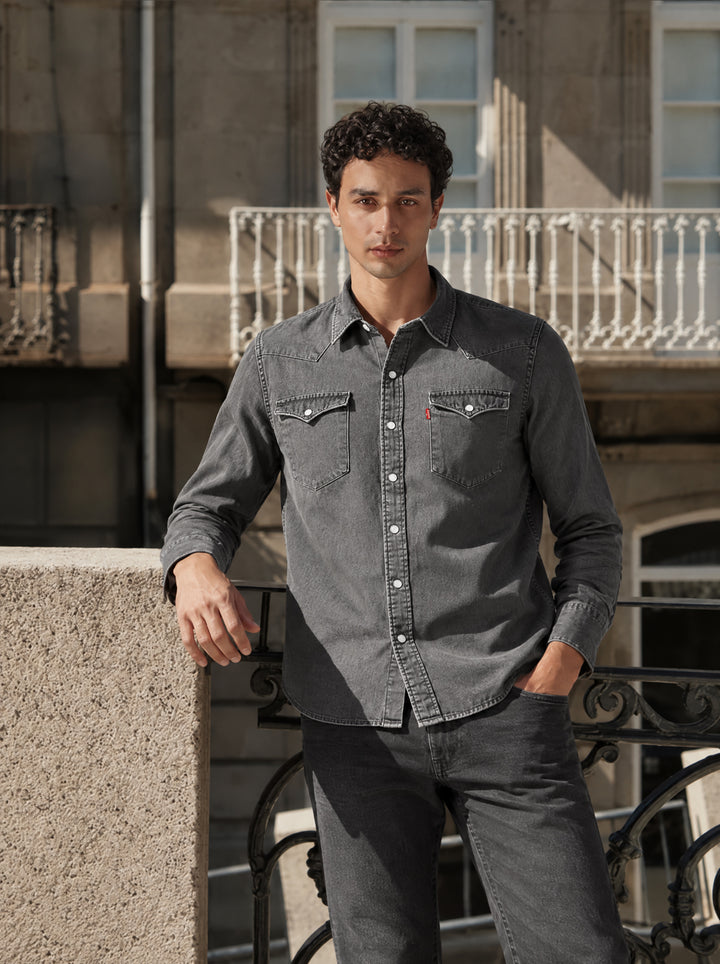 Men's Solid Regular Fit Denim Shirt