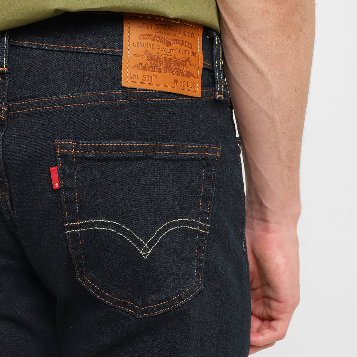 Men's 511 Blue Slim Fit Mid Rise Jeans - Backdetails View