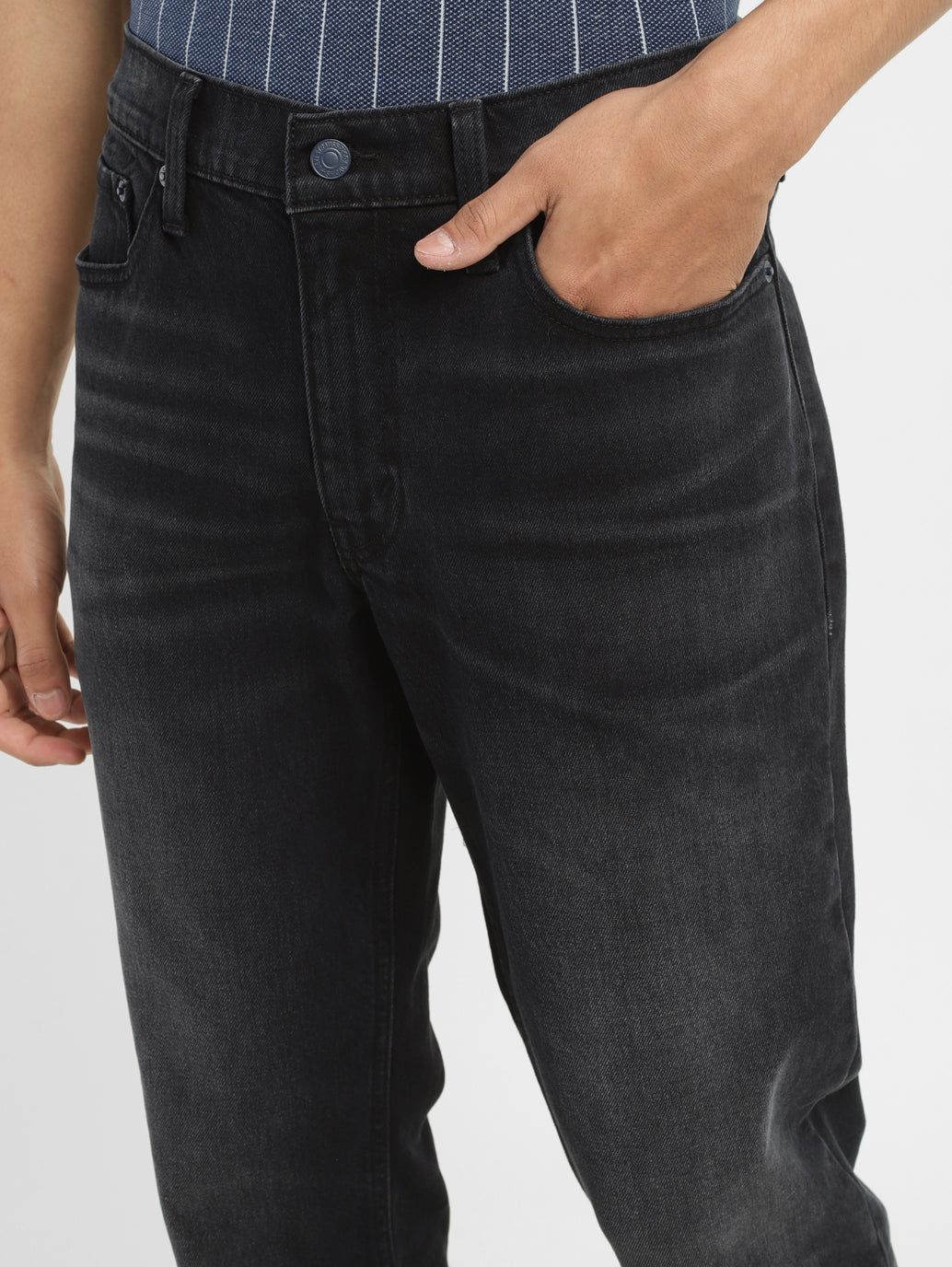 Men's 511 Black Slim Fit Mid Rise Jeans - f073b103-fc37-4437-9b39-2275f4e99d25 View