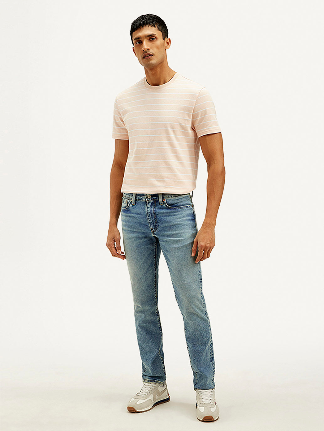 Men's 511 Light Blue Slim Fit Mid Rise Jeans - Front View