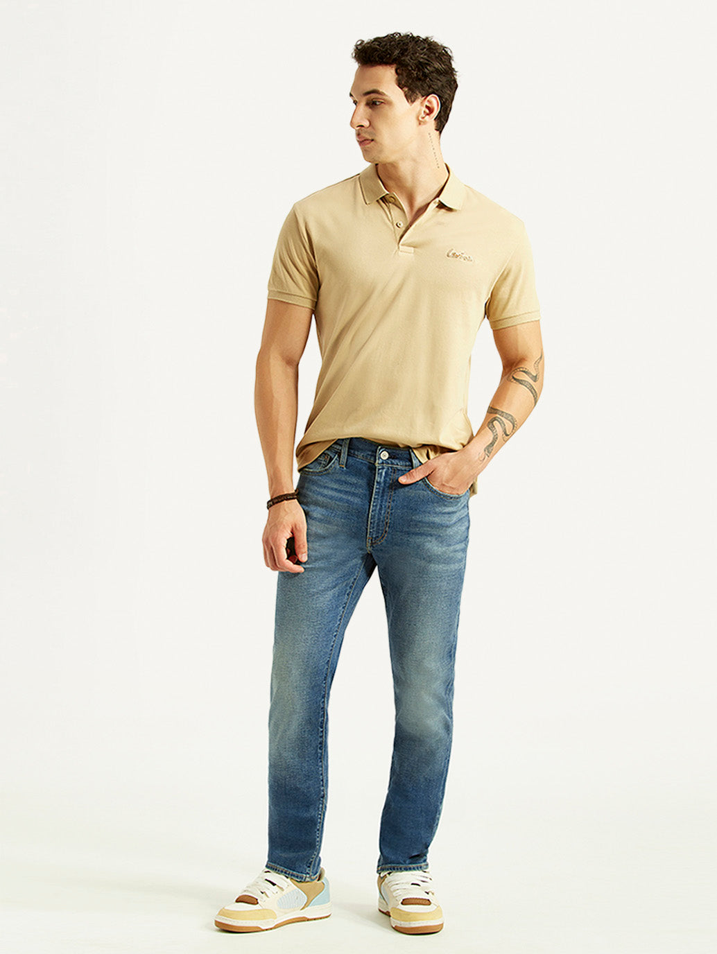 Men's 511 Blue Slim Fit Mid Rise Linen Jeans - Styleshot View