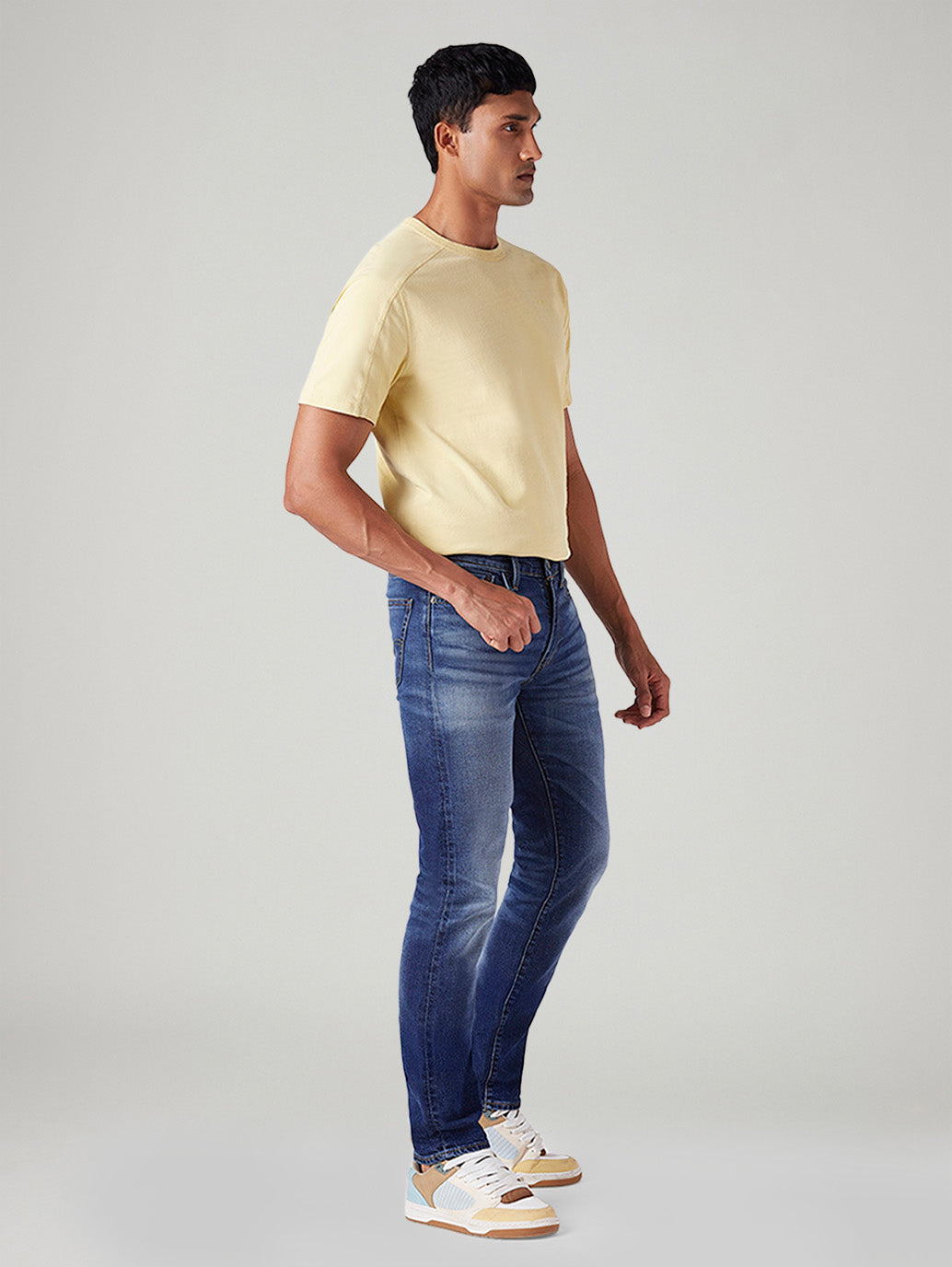 Men's 511 Blue Slim Fit Mid Rise Linen Jeans - Side View