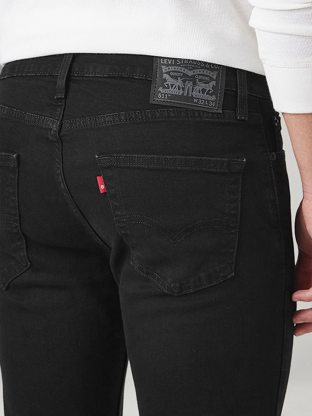 Mens 511 Mid Rise Slim Fit Cotton Stretch Blend Jeans - 0c434b24-afee-4f70-a67c-f51a5ceccb09 View