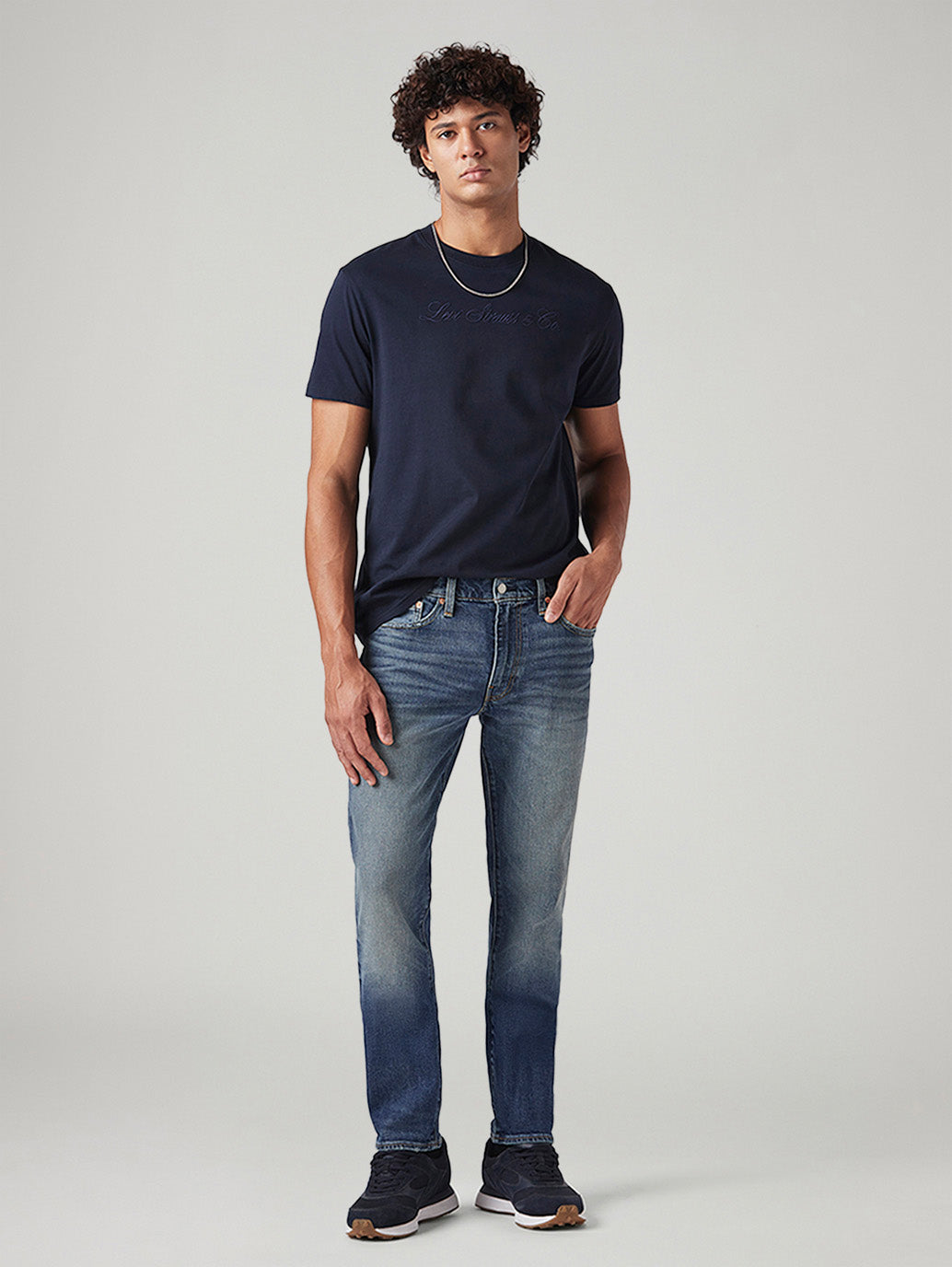 Men's 511 Blue Slim Fit Mid Rise Jeans - Styleshot View