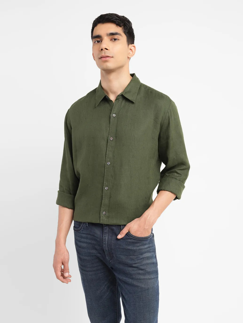 Men's Solid Slim Fit Shirt - e56120b7-3149-411f-b39a-0b5a97b1e8d3 View