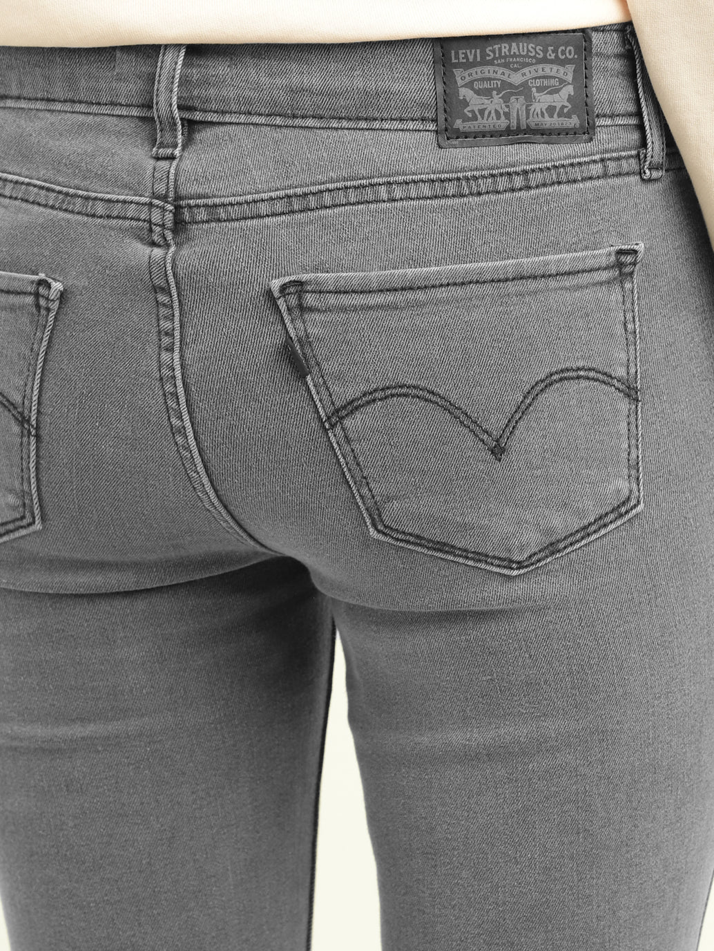 Women's 711 Grey Skinny Fit Mid Rise Jeans - f5a823c0-1334-448e-ae1a-9126908c490c View