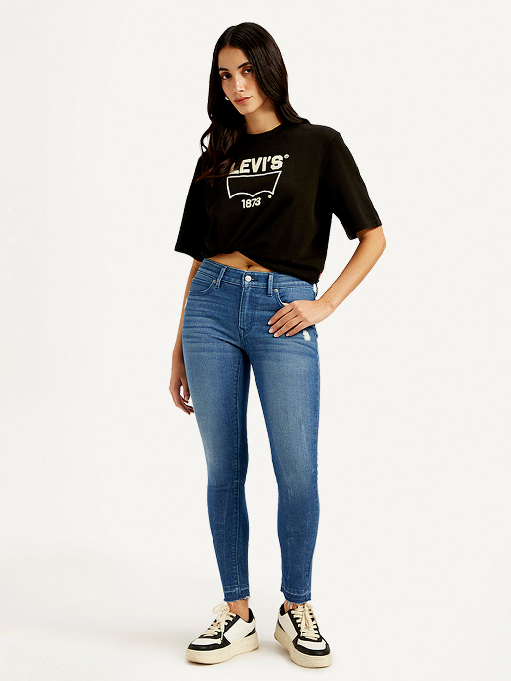 Women's 711 Blue Skinny Fit Mid Rise Jeans - Styleshot View