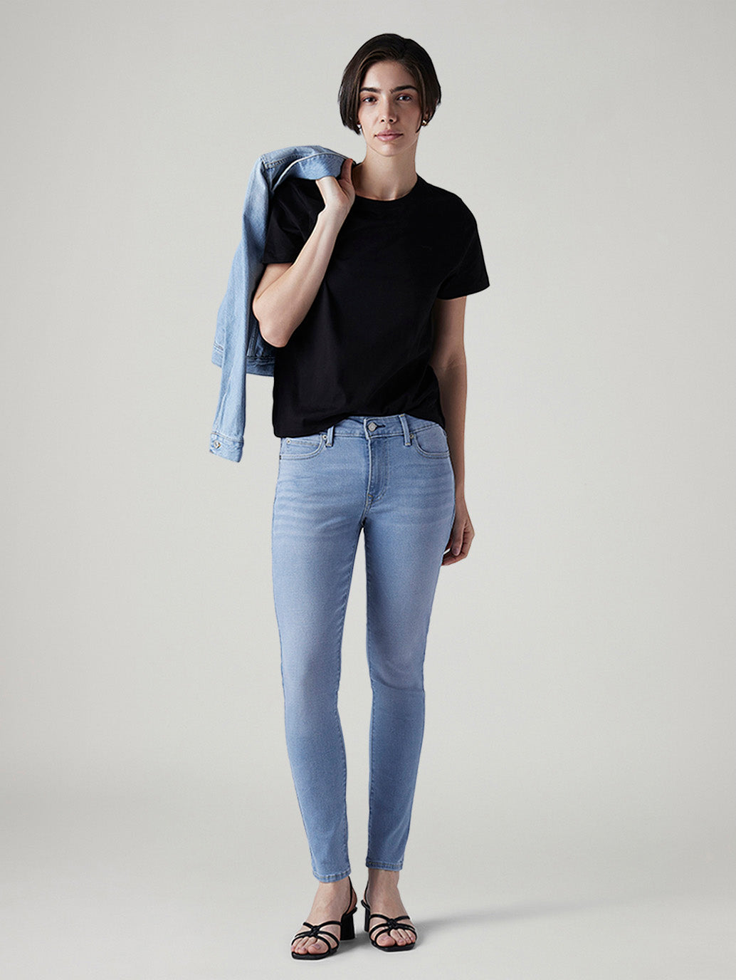 Women's 711 Light Blue Skinny Fit Mid Rise Jeans