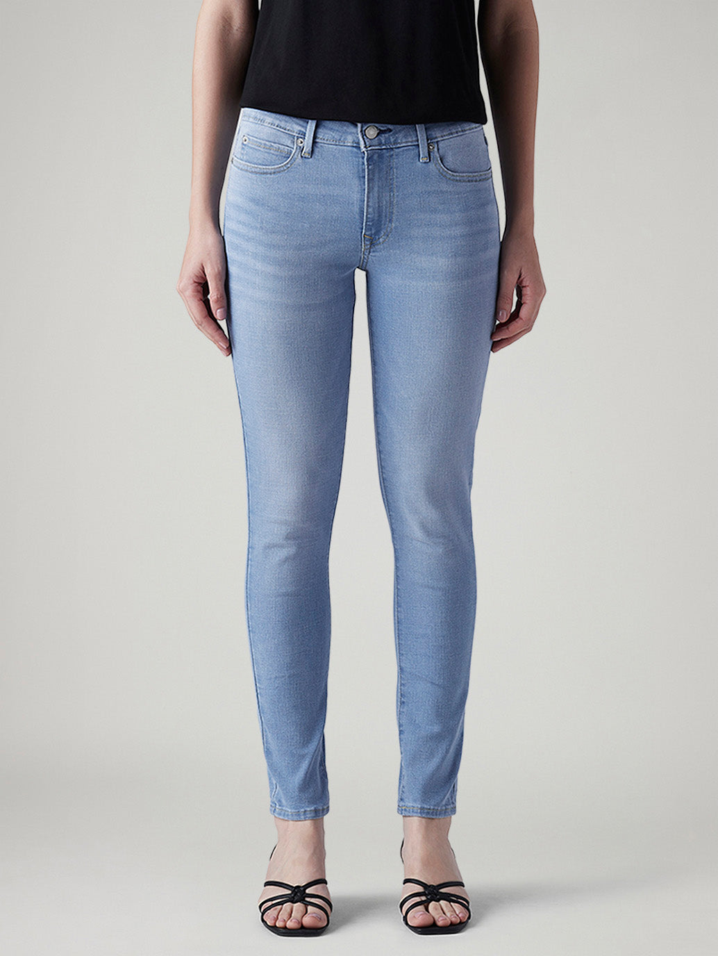Women's 711 Light Blue Skinny Fit Mid Rise Jeans - Front View