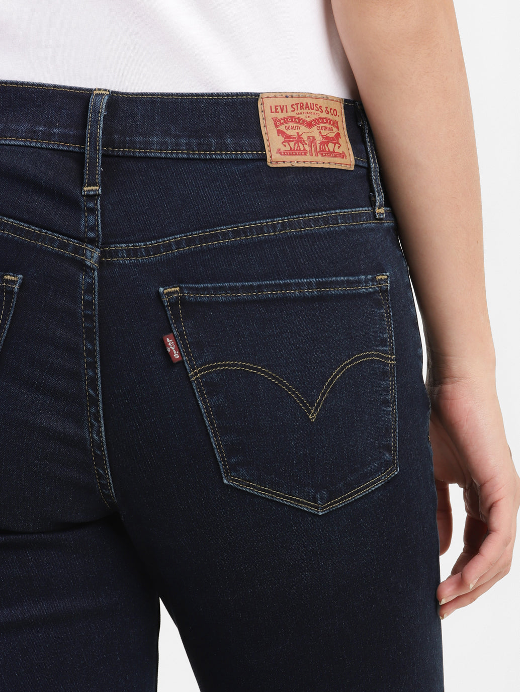 Women's 311 Shaping Skinny Fit Jeans - 1d92bd91-f100-446f-86c9-c7b87cdc90a7 View