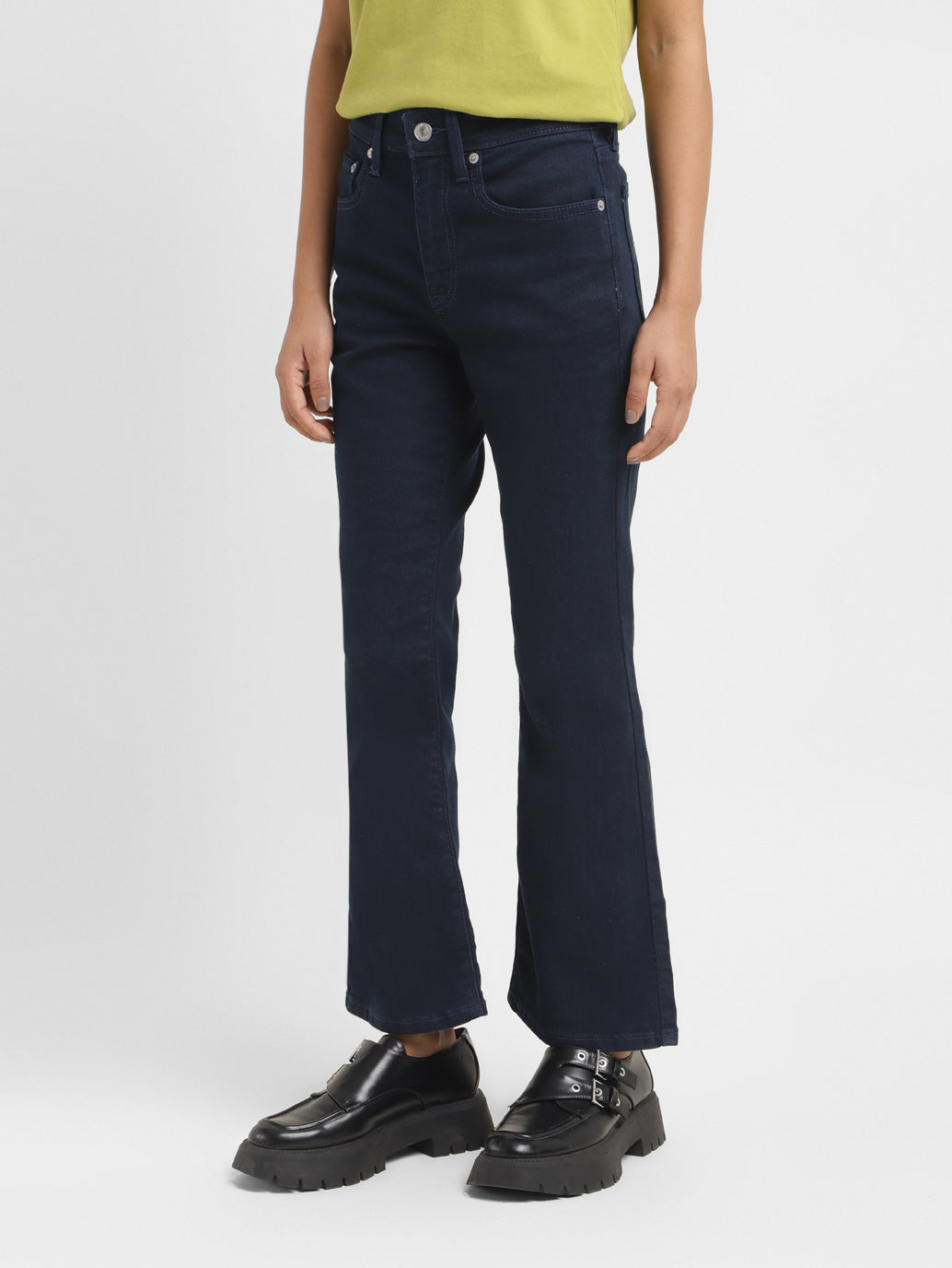 Women's 725 Blue Flared Fit Mid Rise Jeans - 6636e41c-381c-4730-8986-a79836a1e184 View