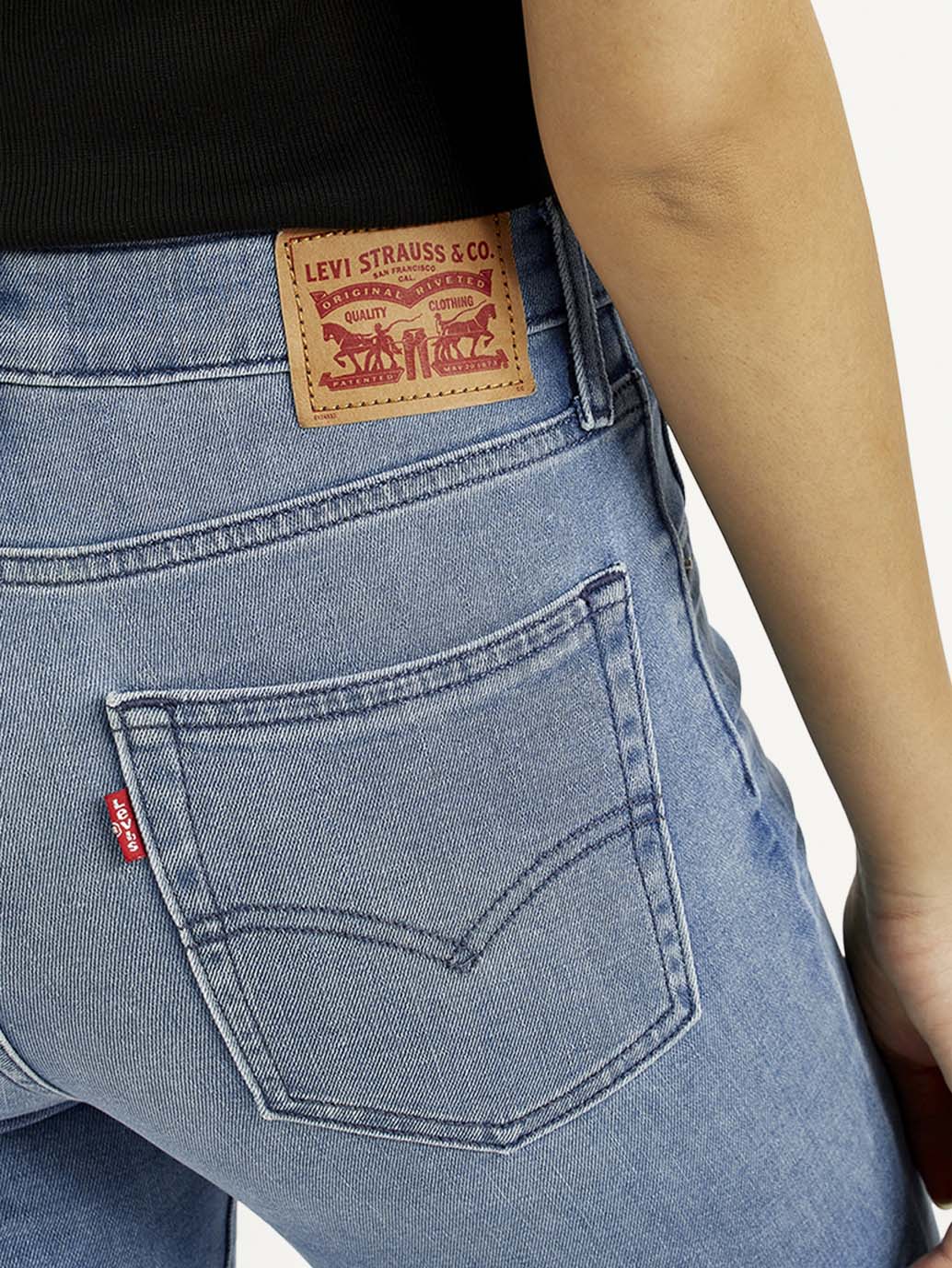 Women's 725 Med Indigo Flared Fit High Rise Jeans - Detail View