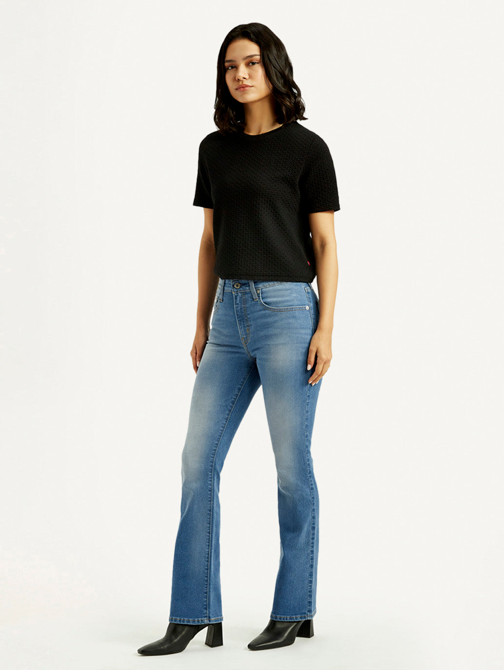 Women's 725 Med Indigo Flared Fit High Rise Jeans - Side View