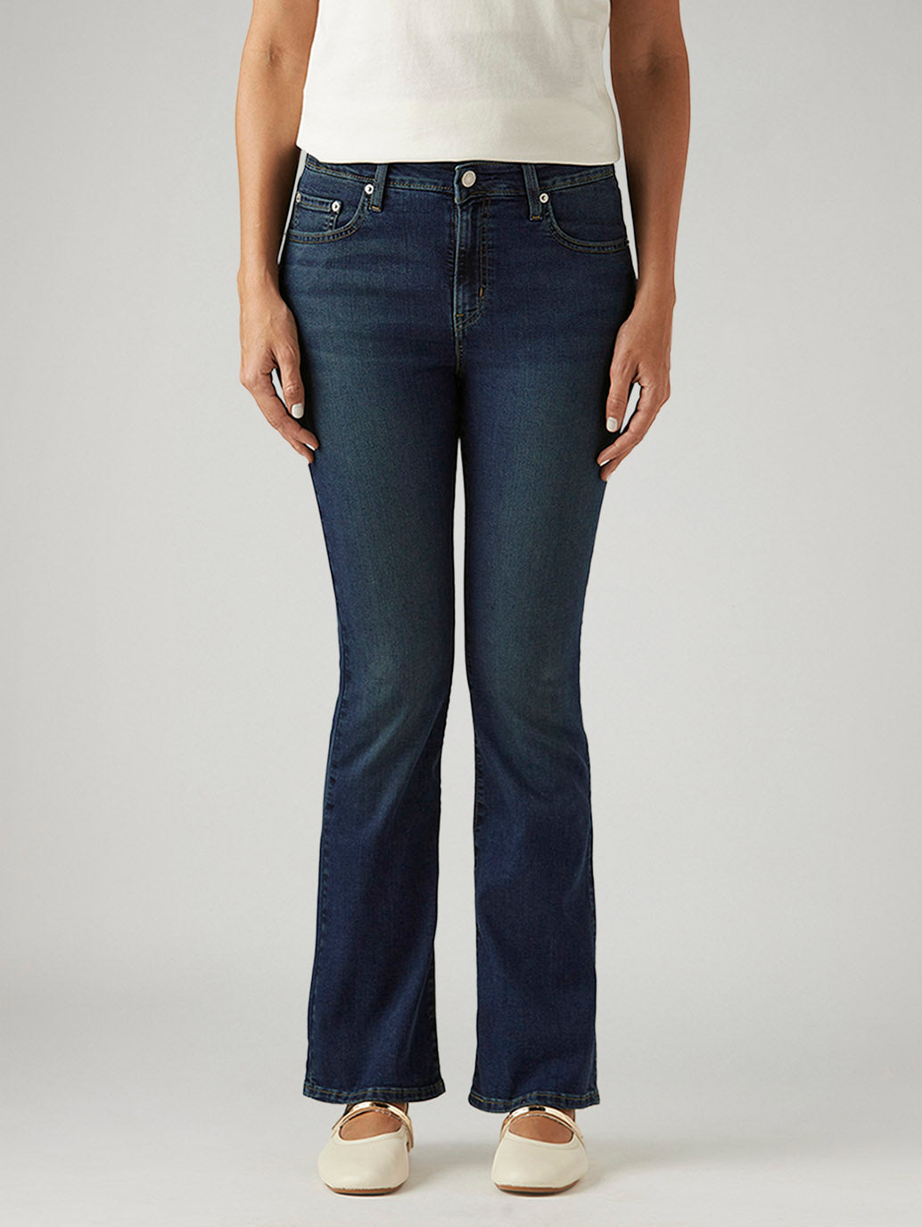 Women's 725 Dark Indigo Bootcut Fit High Rise Jeans - Front View