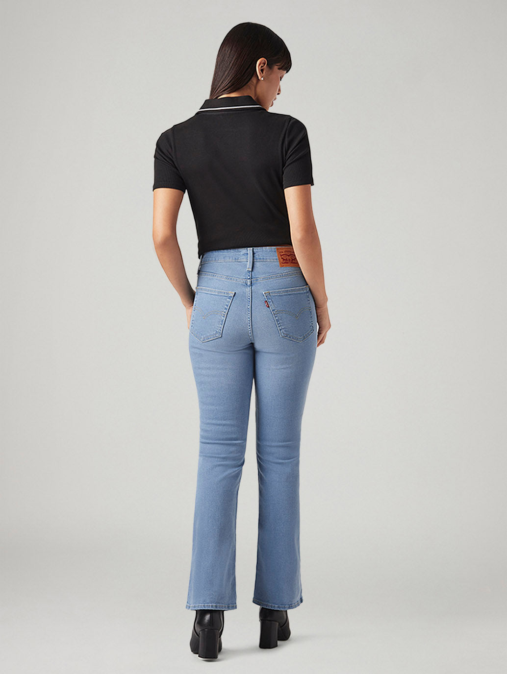 Womens 725 High Rise Flared Fit Cotton Stretch blend Jeans - c9e53932-aad1-46eb-b40a-fe52985bdc47 View