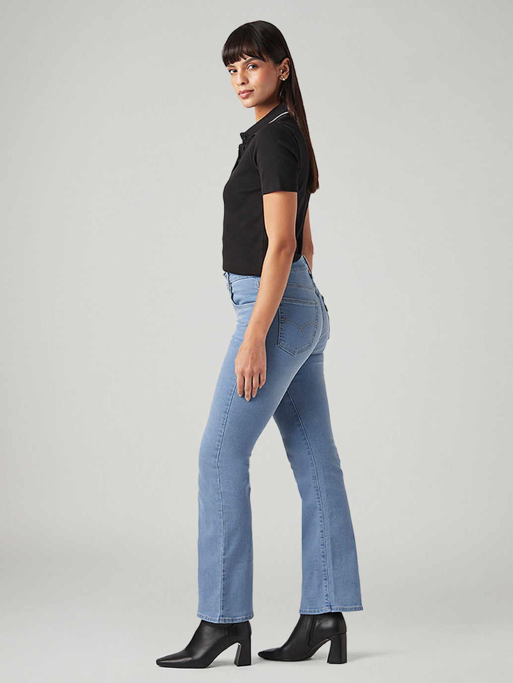 Womens 725 High Rise Flared Fit Cotton Stretch blend Jeans - 6675f6a3-7e58-4a84-acb8-82d64bf3963b View