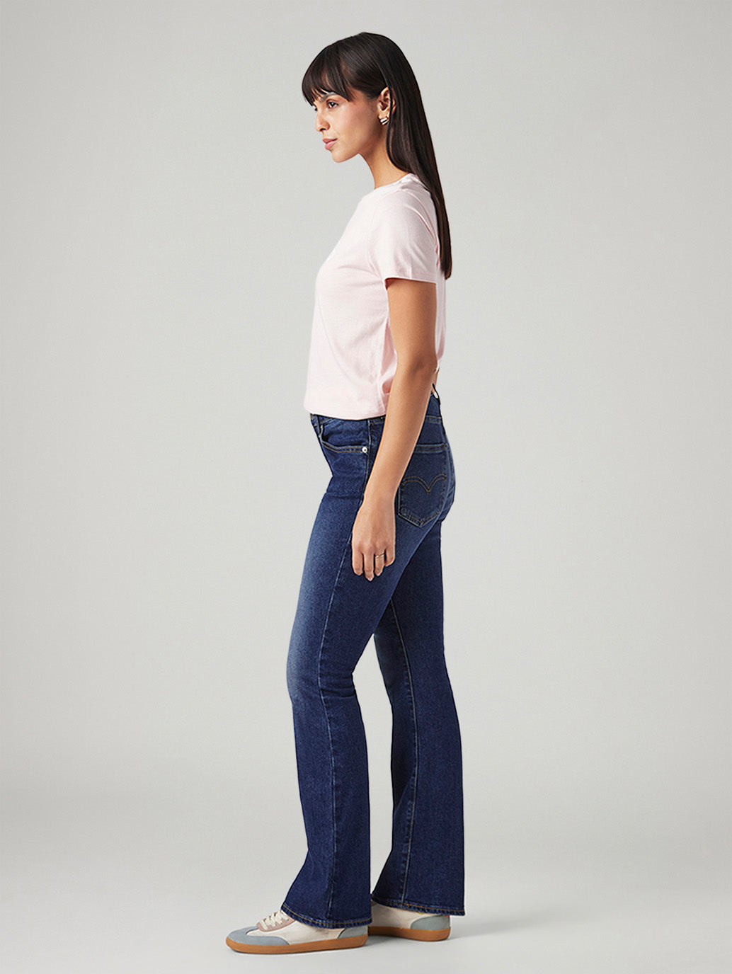 Women's 725 Indigo Bootcut Fit High Rise Jeans - Side View