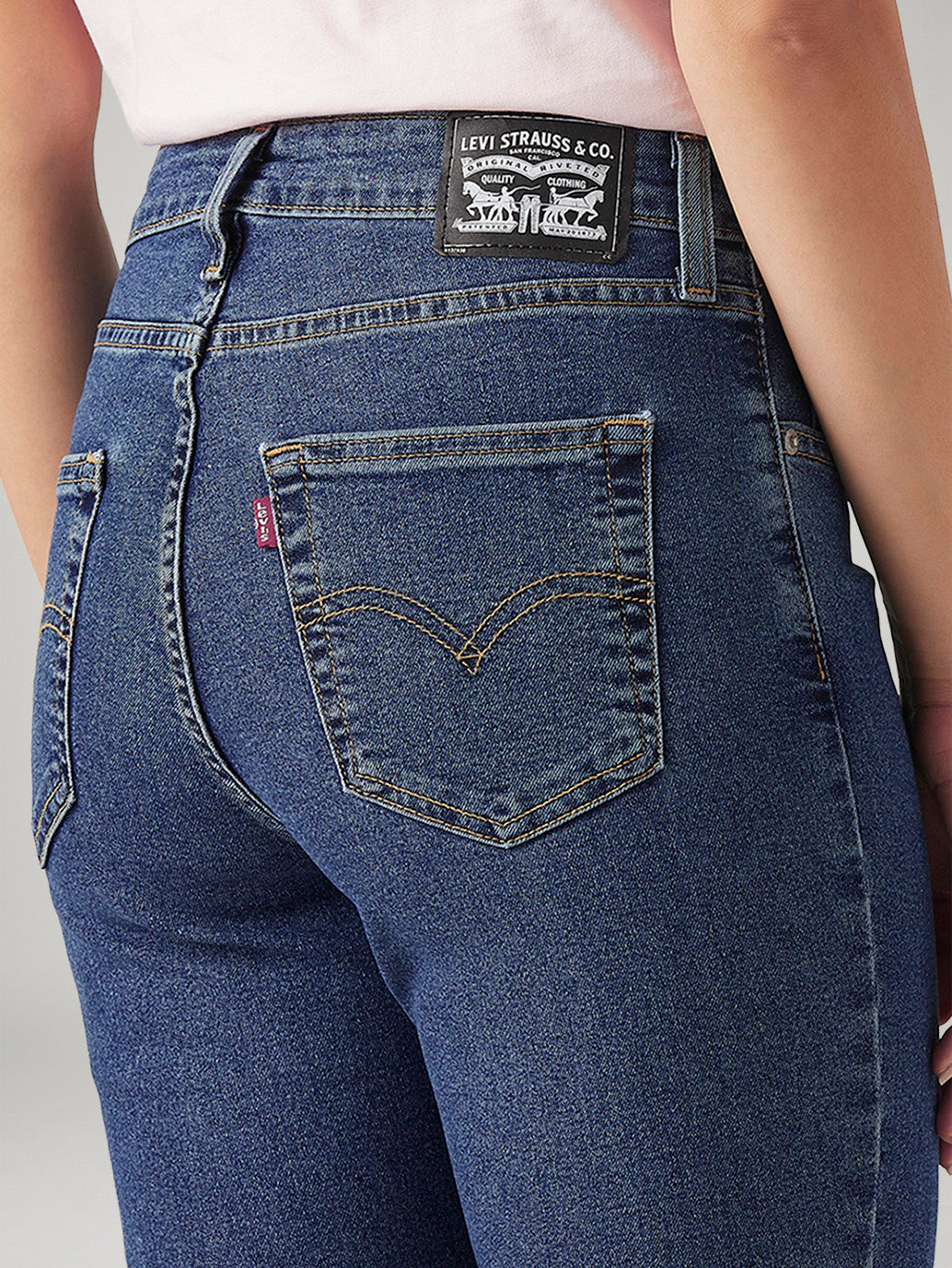 Women's 725 Med Indigo Bootcut Fit High Rise Jeans - Detail View