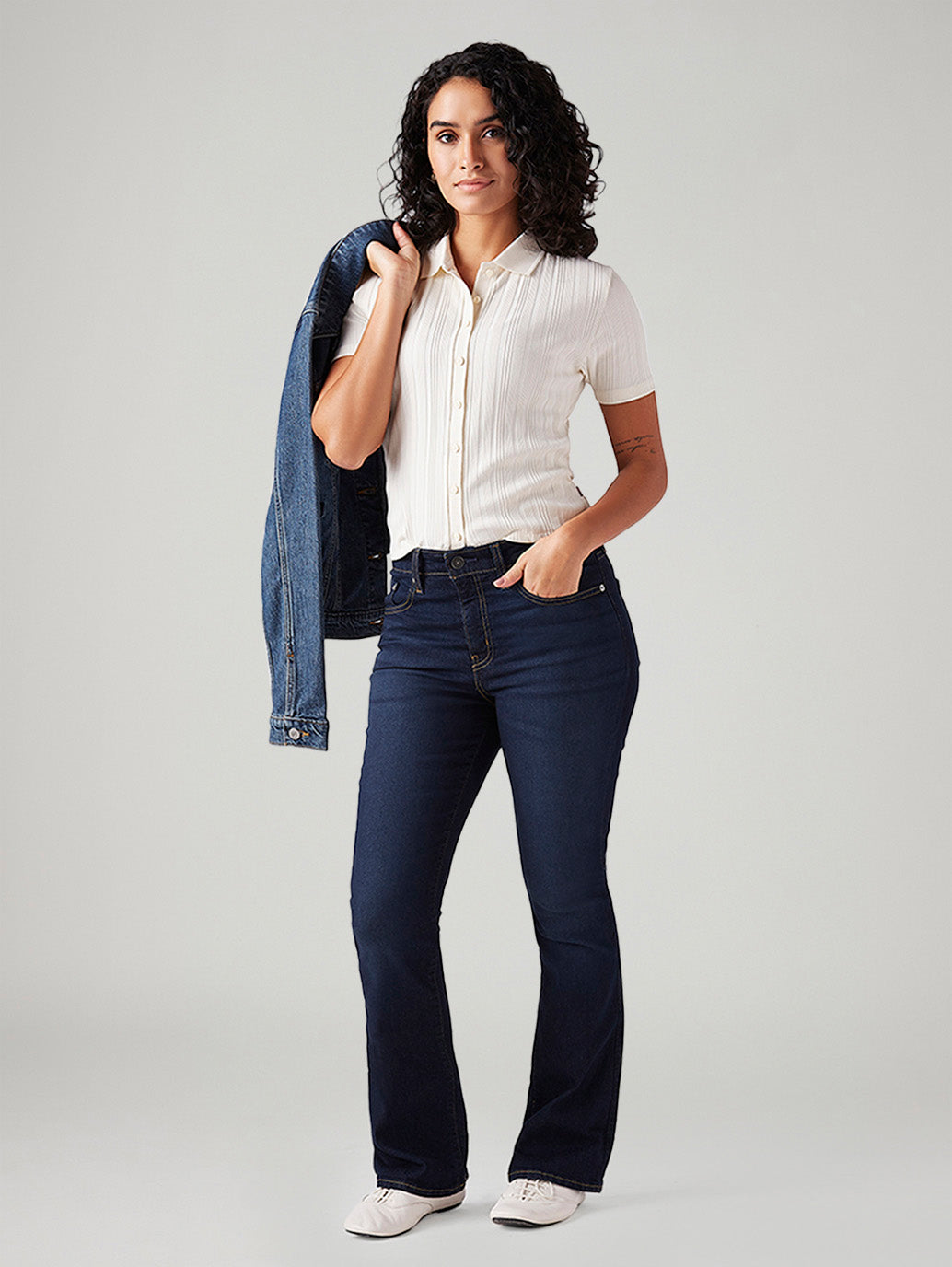 Women's 725 Dark Blue Bootcut Fit High Rise Jeans