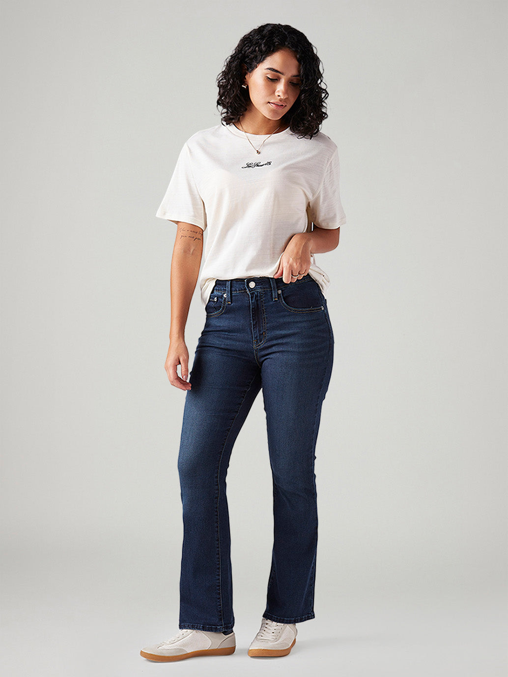 Women's 725 Dark Blue Bootcut Fit High Rise Jeans