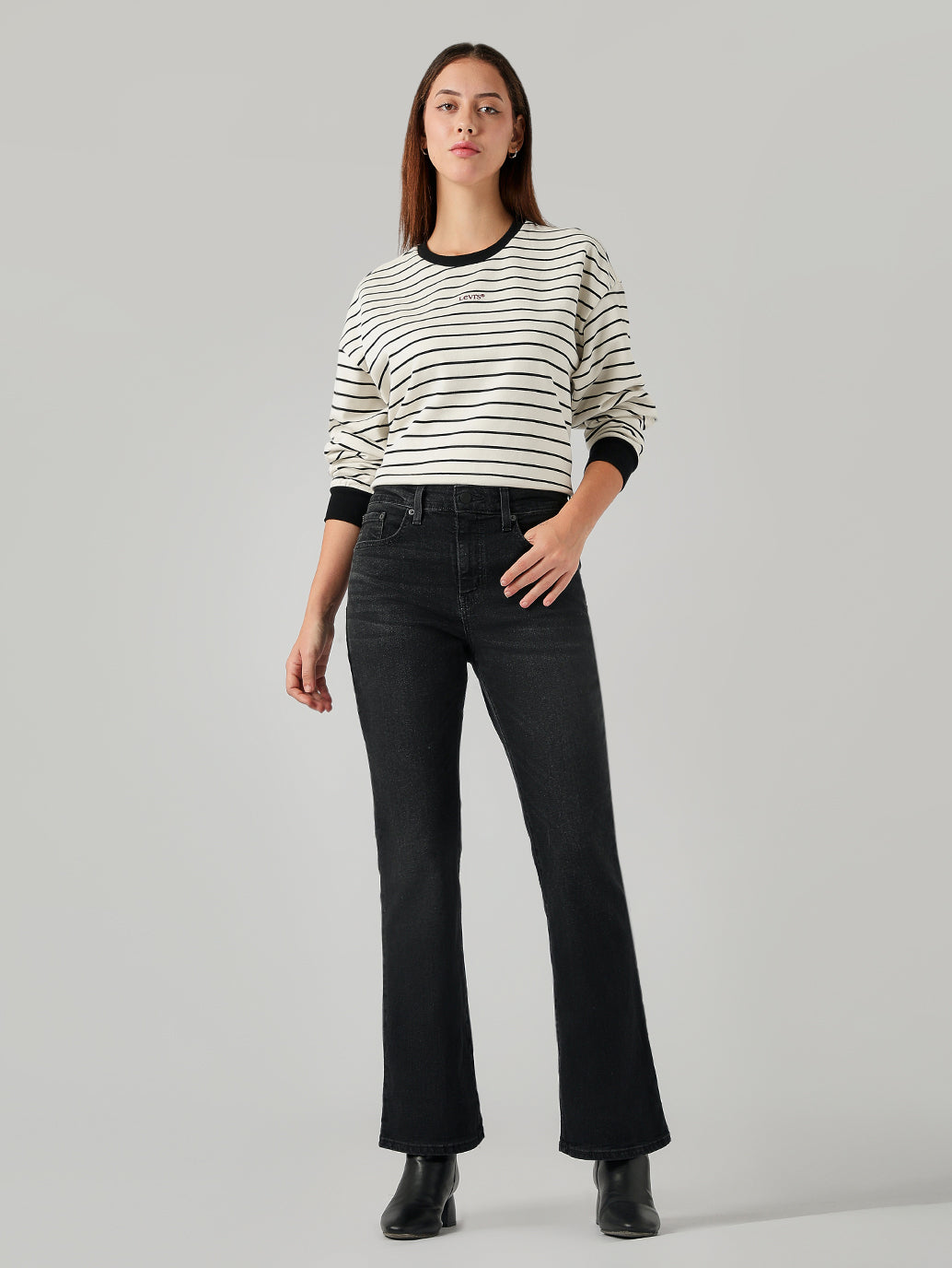 Women's 725 Black Bootcut Fit High Rise Jeans - Front View