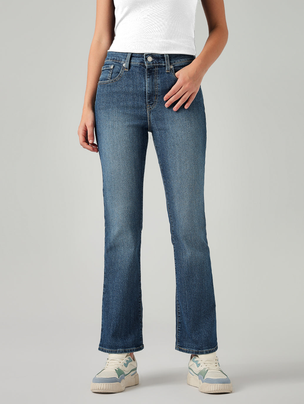 Women's 725 Blue Bootcut Fit High Rise Jeans - Front View