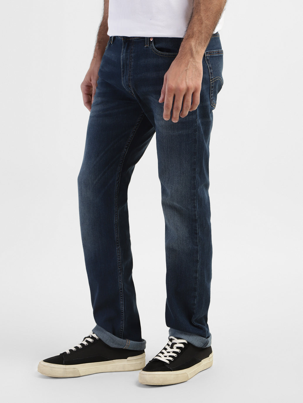 Men's 513 Blue Slim Straight Fit Mid Rise Jeans - d74a3572-3ff0-412e-a7b5-ca76eae9730f View