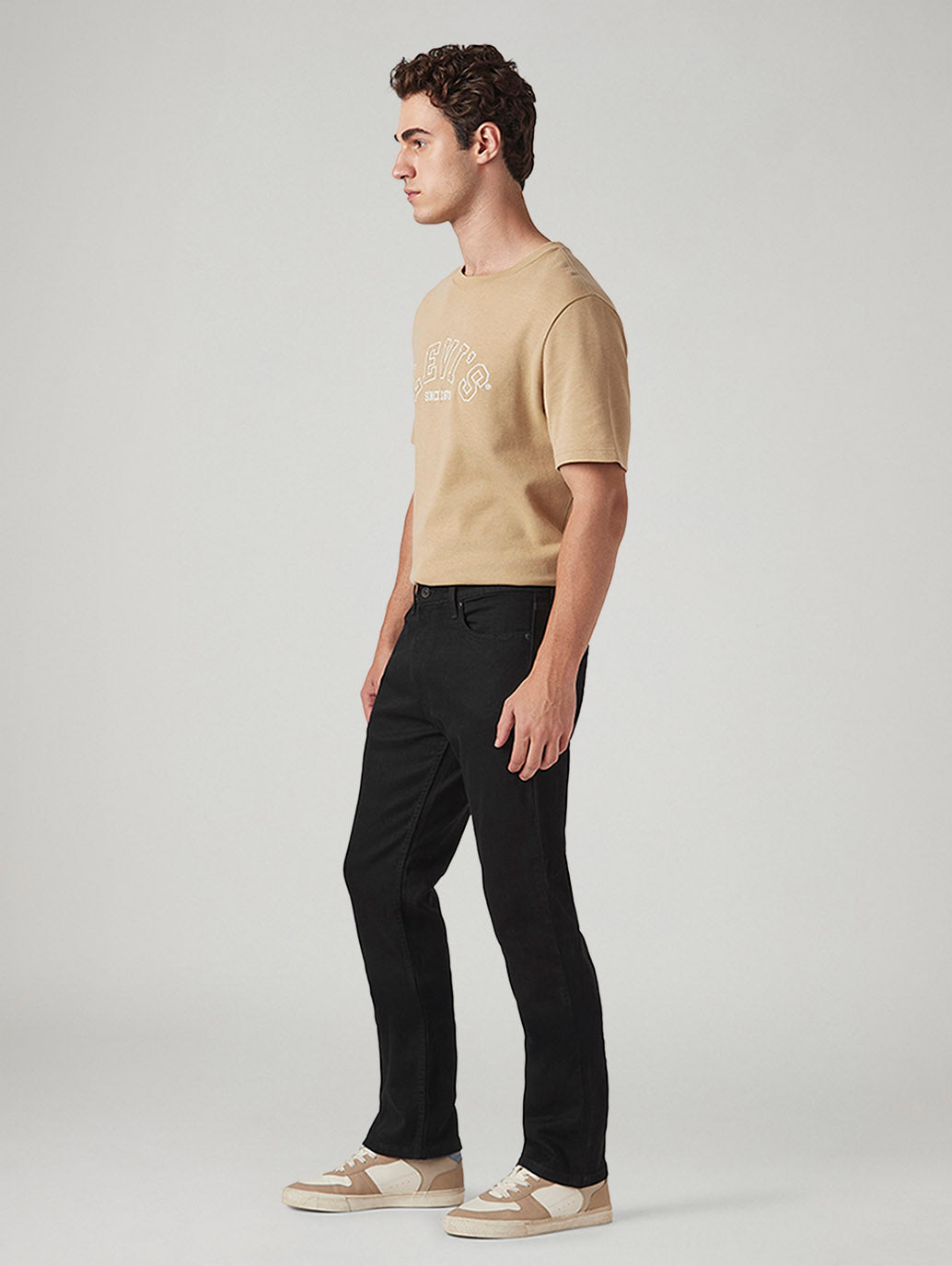 Mens 513 Mid Rise Slim Straight Fit Cotton Stretch Blend Jeans - a62f045a-c03b-4c1c-bc01-19a74f7cd917 View