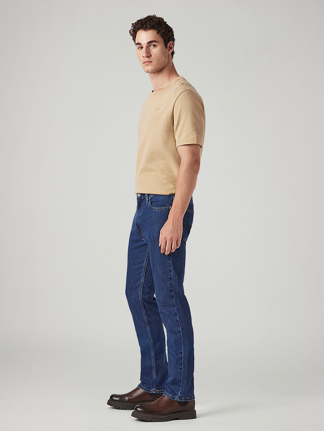 Mens 513 Mid Rise Slim Straight Fit Cotton Stretch Blend Jeans - 3e06c98a-7ff1-4f4a-873f-051cbadf0505 View