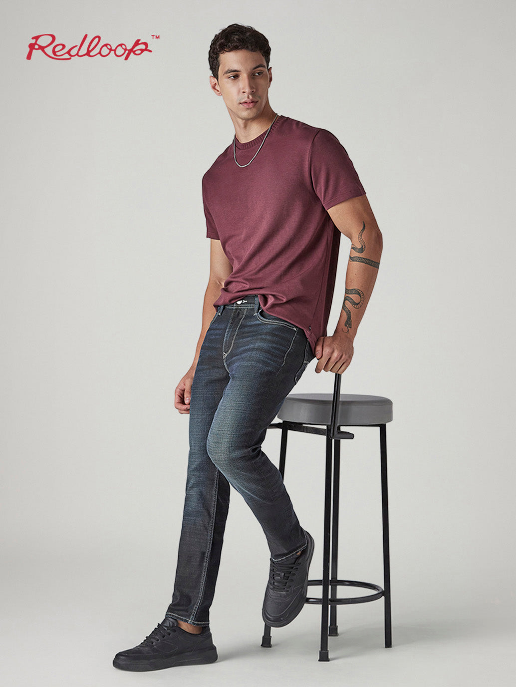 Men's 513 Dark Blue Slim Straight Fit Mid Rise Jeans