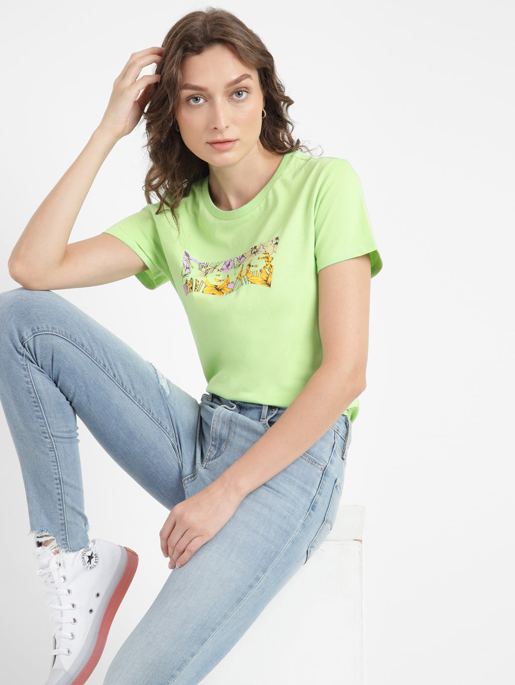 Women's Graphic Print Round Neck T-shirt Green - 64b60fcb-57b8-4328-aabd-6f65d1a924bd View
