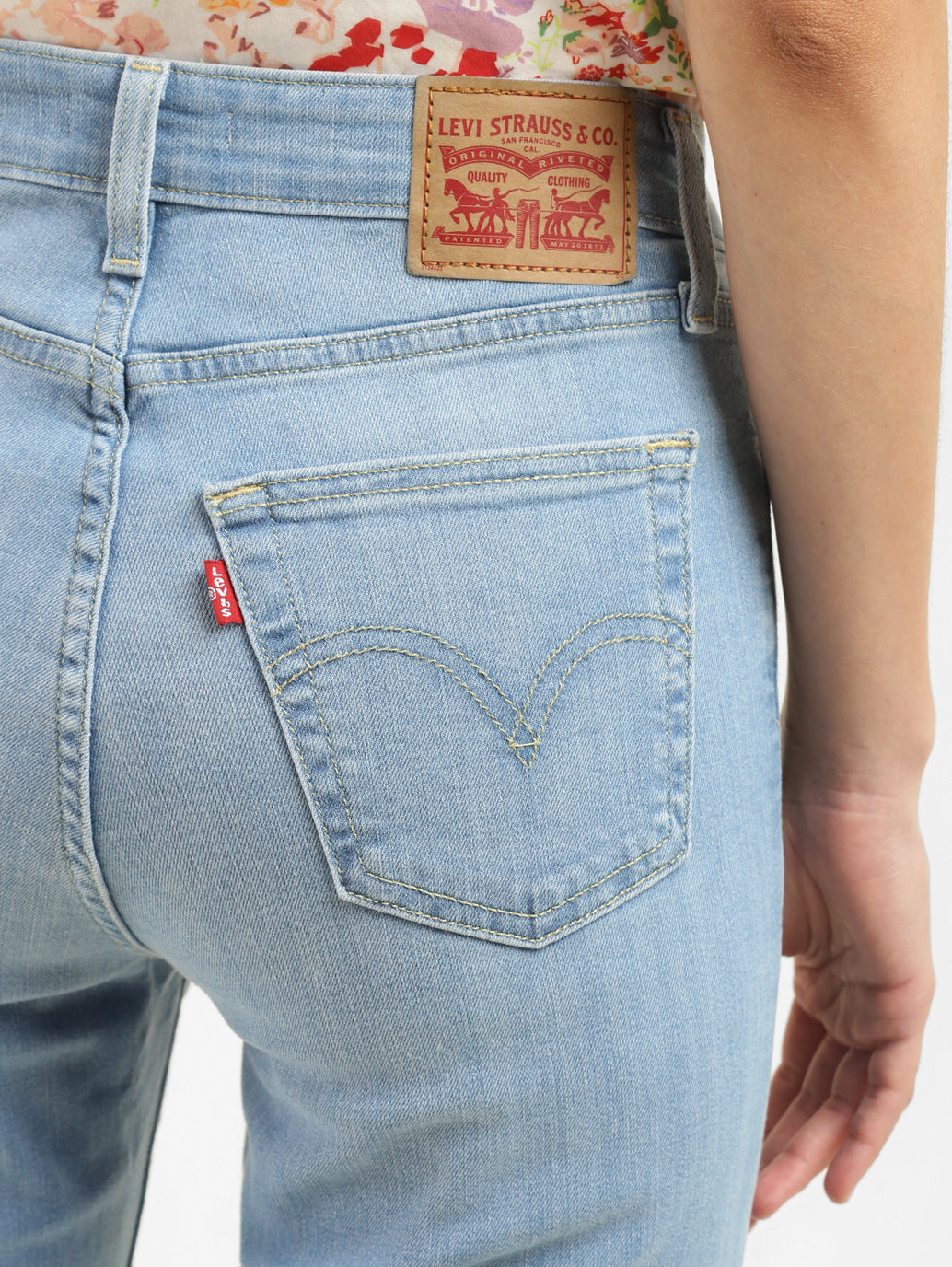 Women's 721 Blue Skinny Fit High Rise Jeans - 8ecf71ee-2f2d-4ad5-b6a6-af5c117772e5 View
