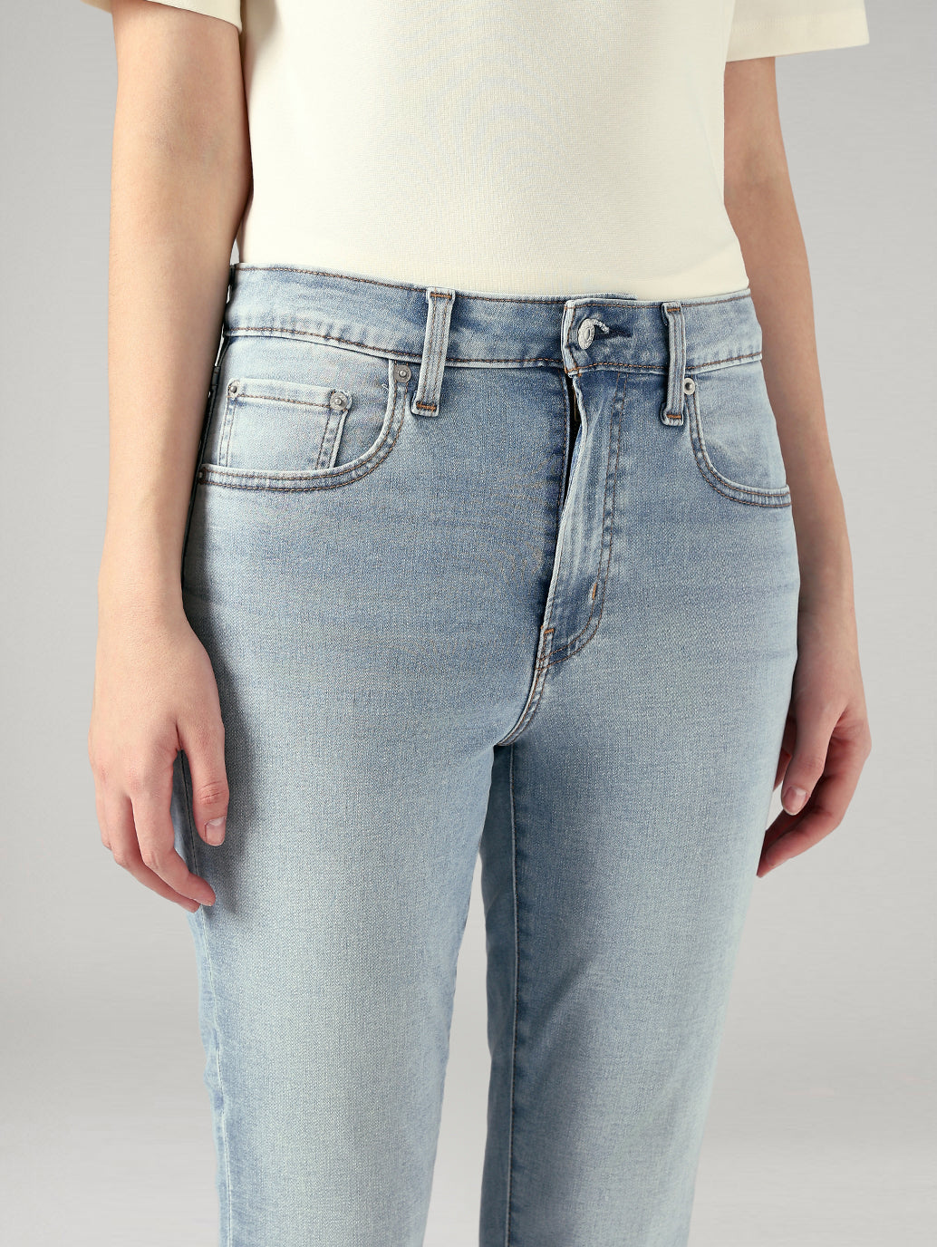 Women's 721 Light Blue Skinny Fit High Rise Jeans - 20 View
