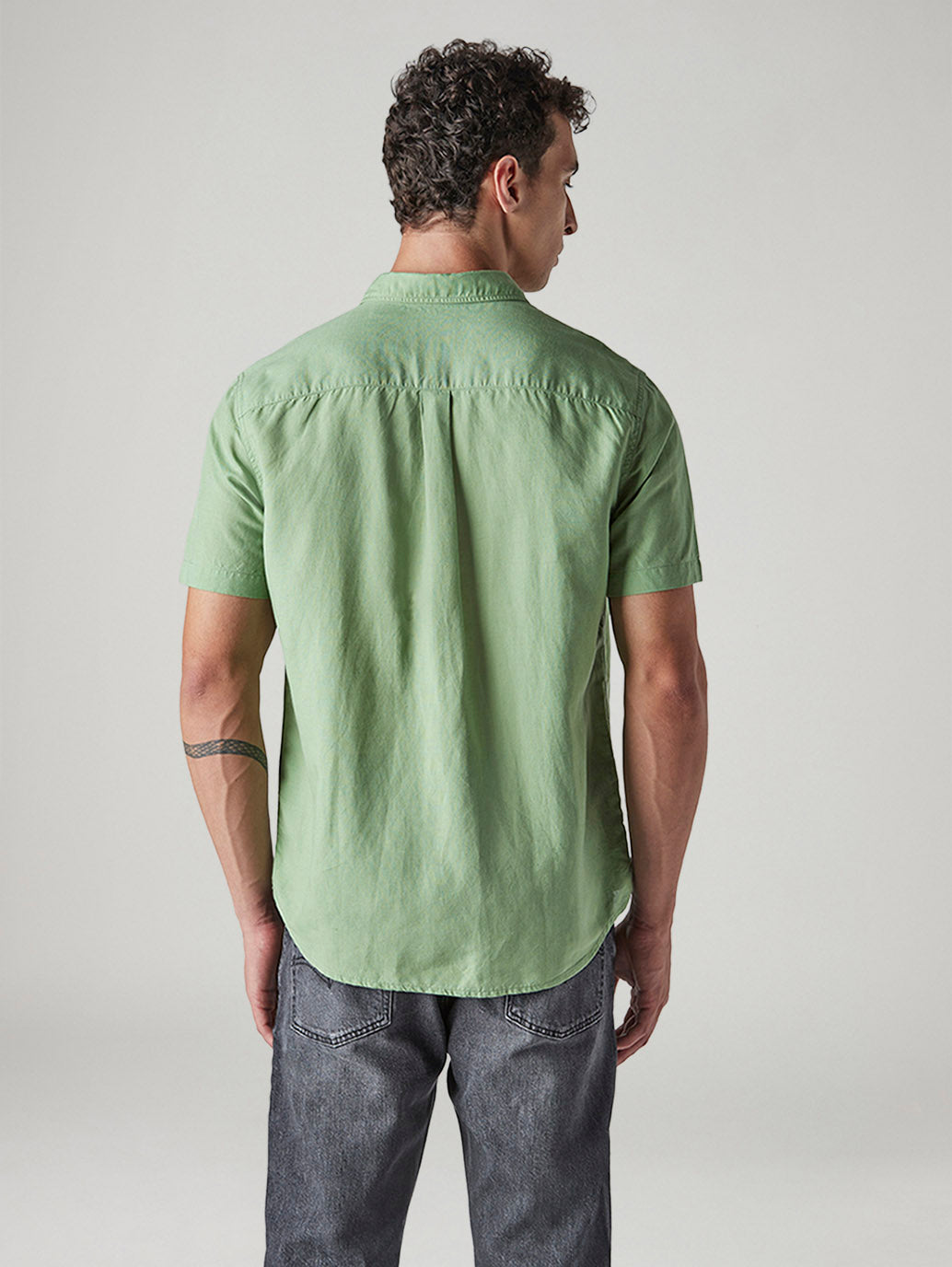 Men's Solid Slim Fit Linen Shirt - Back View