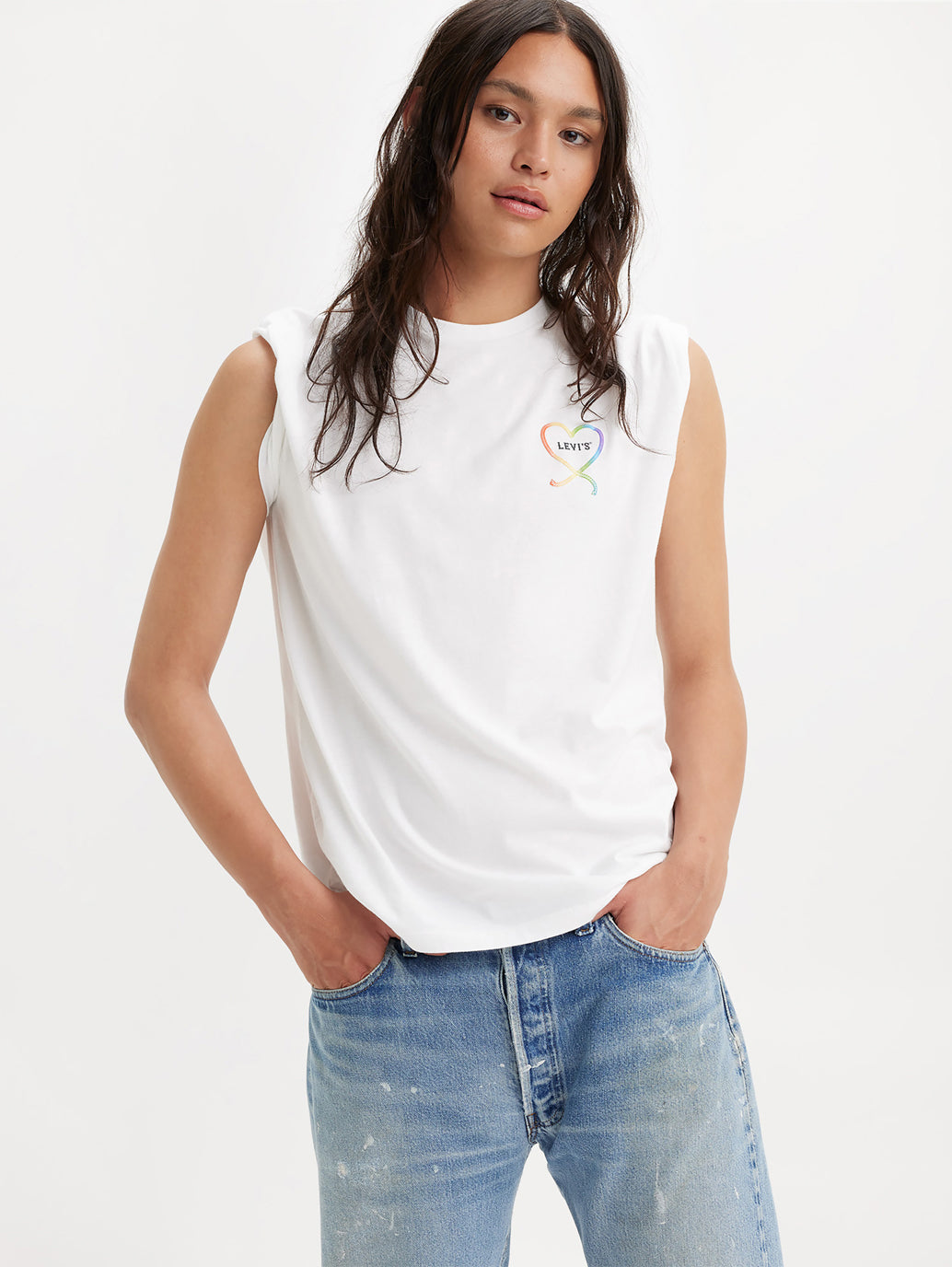 Levi's® Community Tee - 09f52339-f99d-4b39-9177-156c104f4a1f View